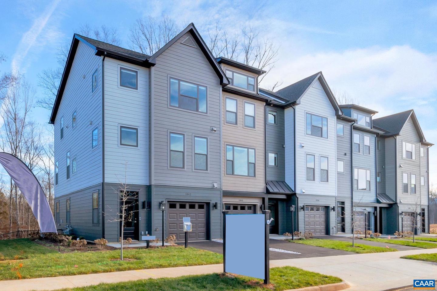 1842 FOWLER ST, CHARLOTTESVILLE, Virginia 22901, 3 Bedrooms Bedrooms, ,3 BathroomsBathrooms,Residential,For sale,1842 FOWLER ST,668467 MLS # 668467