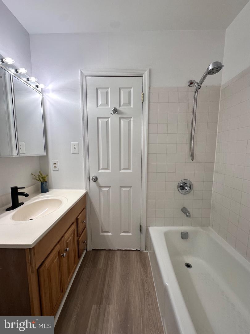 7039 LEESTONE ST, SPRINGFIELD, Virginia 22151, 3 Bedrooms Bedrooms, 12 Rooms Rooms,3 BathroomsBathrooms,Residential,For sale,7039 LEESTONE ST,VAFX2264734 MLS # VAFX2264734