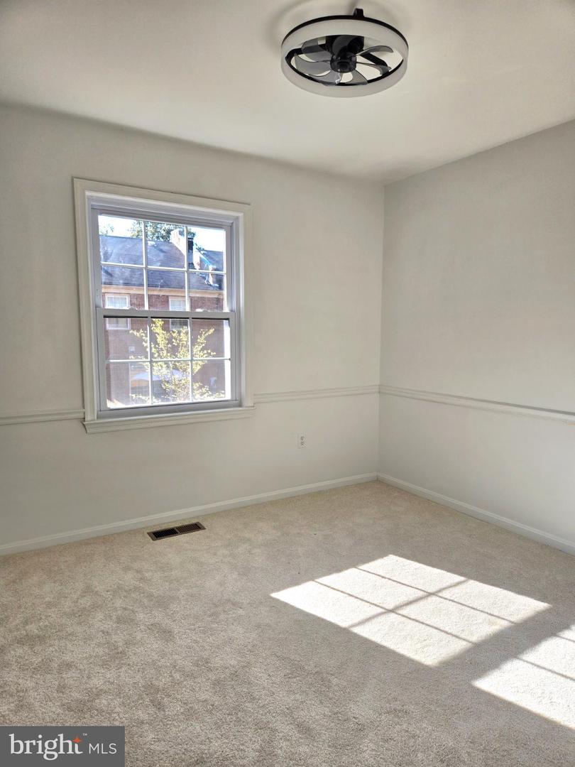 7039 LEESTONE ST, SPRINGFIELD, Virginia 22151, 3 Bedrooms Bedrooms, 12 Rooms Rooms,3 BathroomsBathrooms,Residential,For sale,7039 LEESTONE ST,VAFX2264734 MLS # VAFX2264734