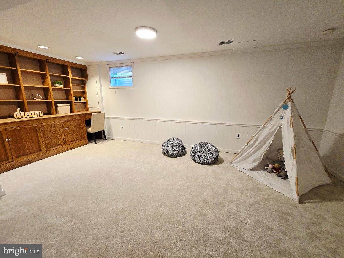 7039 LEESTONE ST, SPRINGFIELD, Virginia 22151, 3 Bedrooms Bedrooms, 12 Rooms Rooms,3 BathroomsBathrooms,Residential,For sale,7039 LEESTONE ST,VAFX2264734 MLS # VAFX2264734