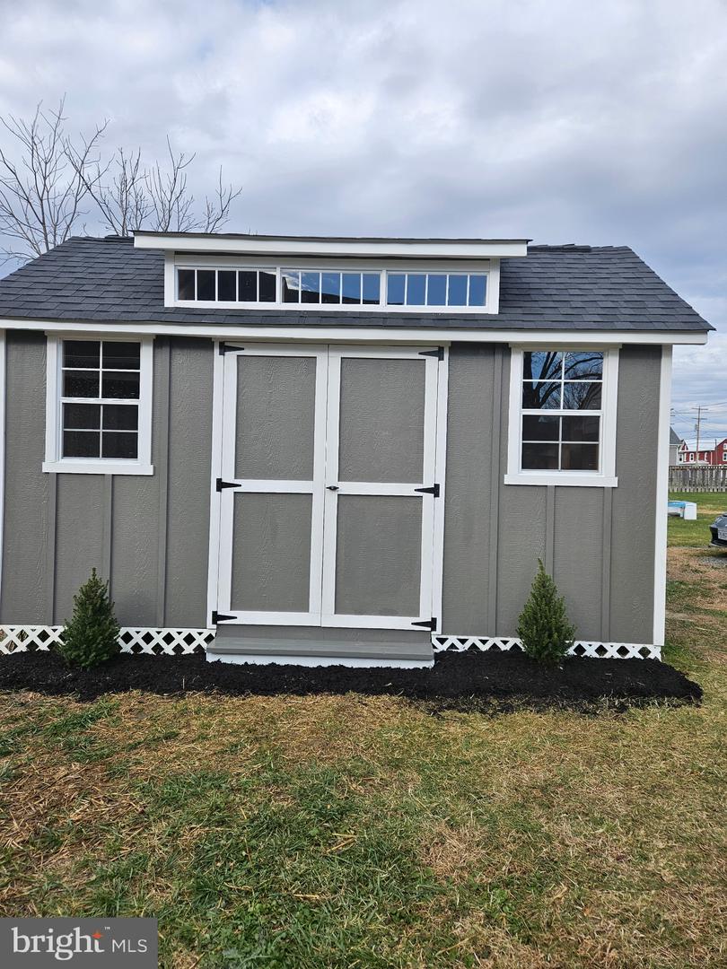 176 S. VIRGINIA STREET, STRASBURG, Virginia 22641, 3 Bedrooms Bedrooms, ,2 BathroomsBathrooms,Residential,For sale,176 S. VIRGINIA STREET,VASH2012454 MLS # VASH2012454