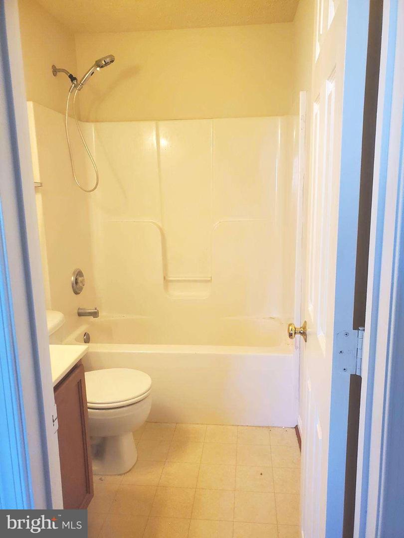 2351 SILVER FOX WAY, LOCUST GROVE, Virginia 22508, 3 Bedrooms Bedrooms, ,2 BathroomsBathrooms,Residential,For sale,2351 SILVER FOX WAY,VAOR2010664 MLS # VAOR2010664