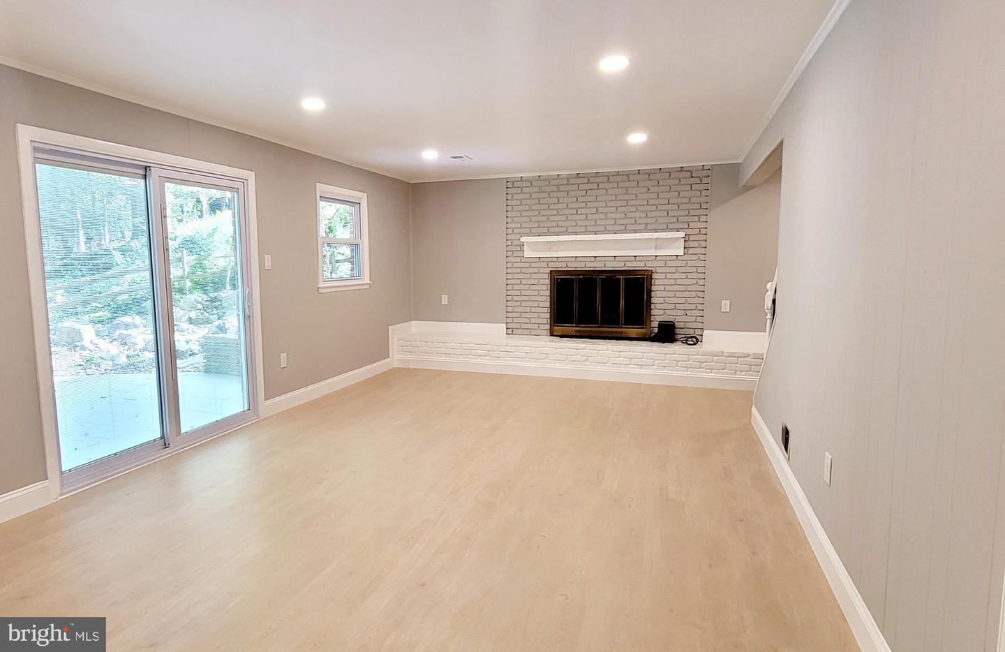 2306 MARLINE CT, WOODBRIDGE, Virginia 22192, 5 Bedrooms Bedrooms, ,3 BathroomsBathrooms,Residential,For sale,2306 MARLINE CT,VAPW2103278 MLS # VAPW2103278