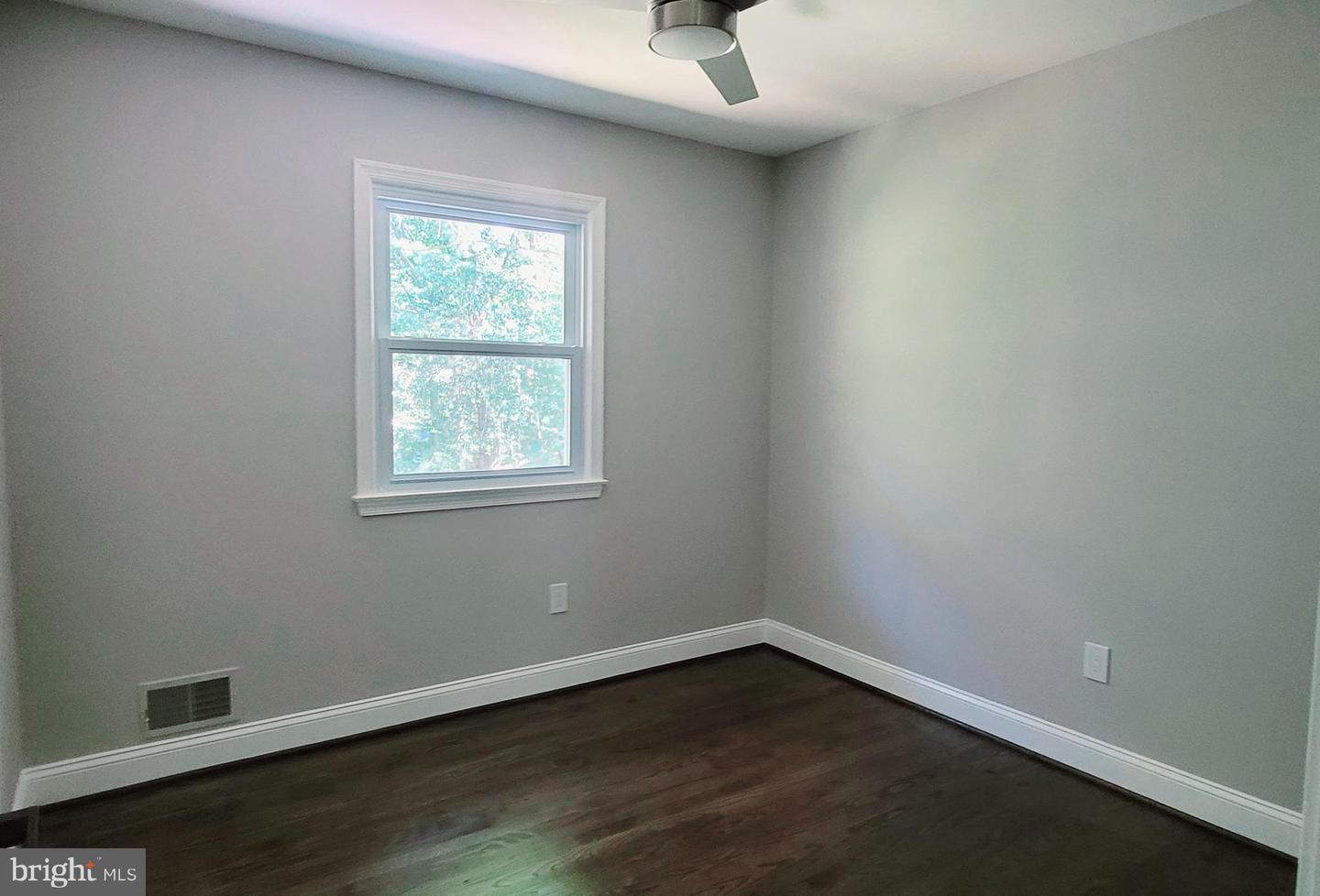 2306 MARLINE CT, WOODBRIDGE, Virginia 22192, 5 Bedrooms Bedrooms, ,3 BathroomsBathrooms,Residential,For sale,2306 MARLINE CT,VAPW2103278 MLS # VAPW2103278