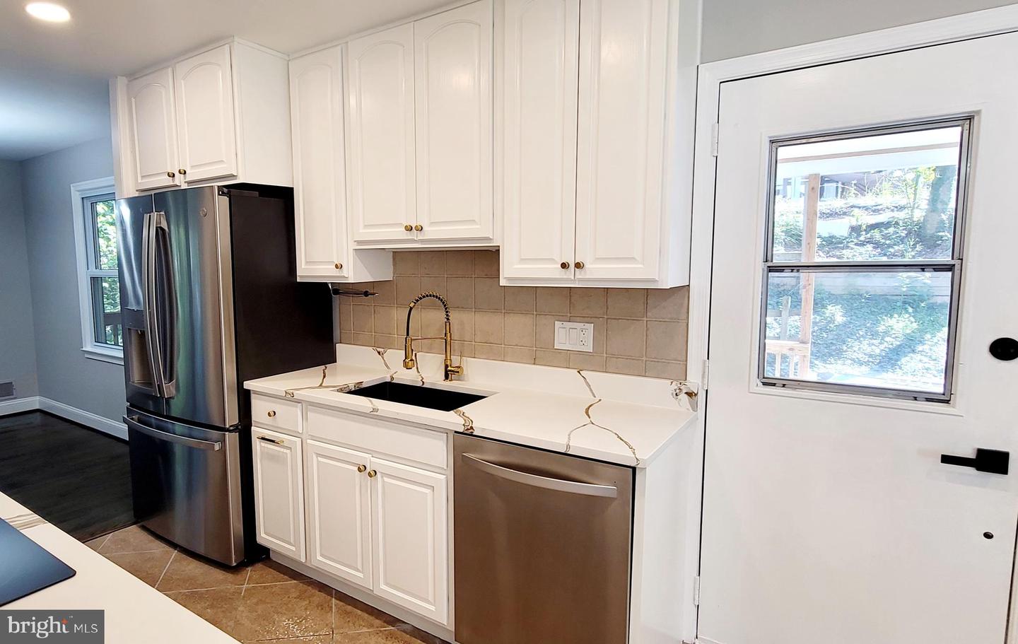 2306 MARLINE CT, WOODBRIDGE, Virginia 22192, 5 Bedrooms Bedrooms, ,3 BathroomsBathrooms,Residential,For sale,2306 MARLINE CT,VAPW2103278 MLS # VAPW2103278