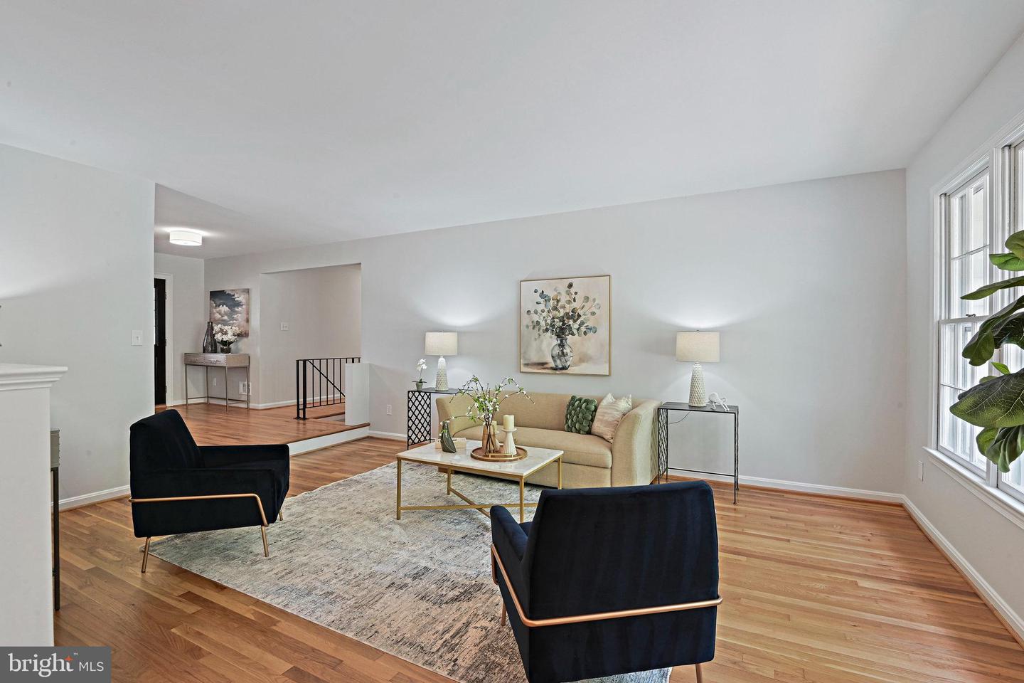 10200 TAMARACK DR, VIENNA, Virginia 22182, 5 Bedrooms Bedrooms, 16 Rooms Rooms,2 BathroomsBathrooms,Residential,For sale,10200 TAMARACK DR,VAFX2265032 MLS # VAFX2265032