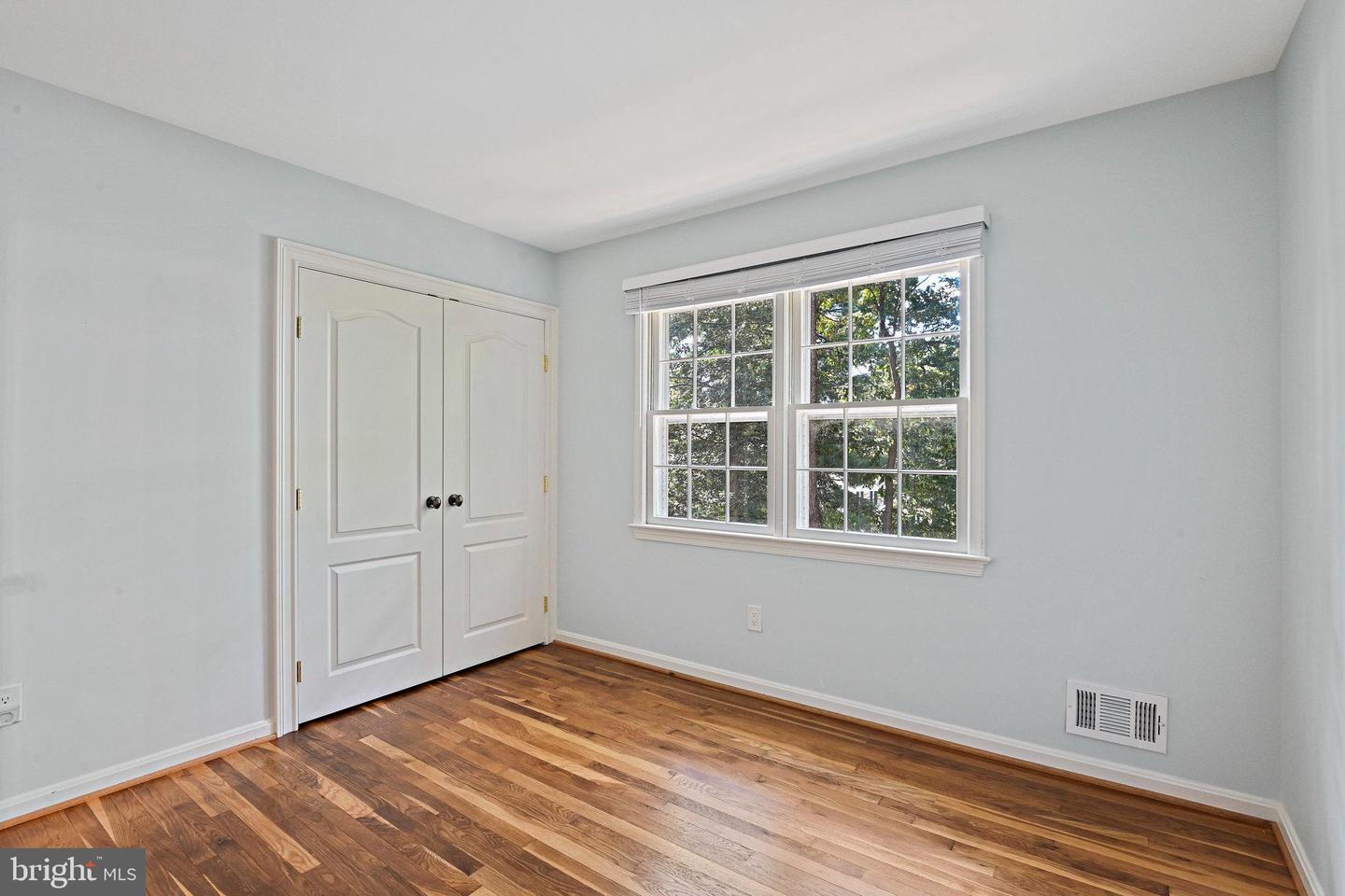 10200 TAMARACK DR, VIENNA, Virginia 22182, 5 Bedrooms Bedrooms, 16 Rooms Rooms,2 BathroomsBathrooms,Residential,For sale,10200 TAMARACK DR,VAFX2265032 MLS # VAFX2265032