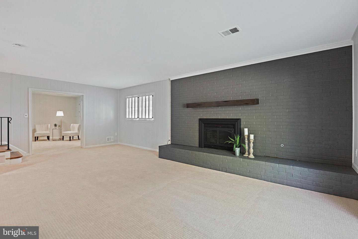 10200 TAMARACK DR, VIENNA, Virginia 22182, 5 Bedrooms Bedrooms, 16 Rooms Rooms,2 BathroomsBathrooms,Residential,For sale,10200 TAMARACK DR,VAFX2265032 MLS # VAFX2265032