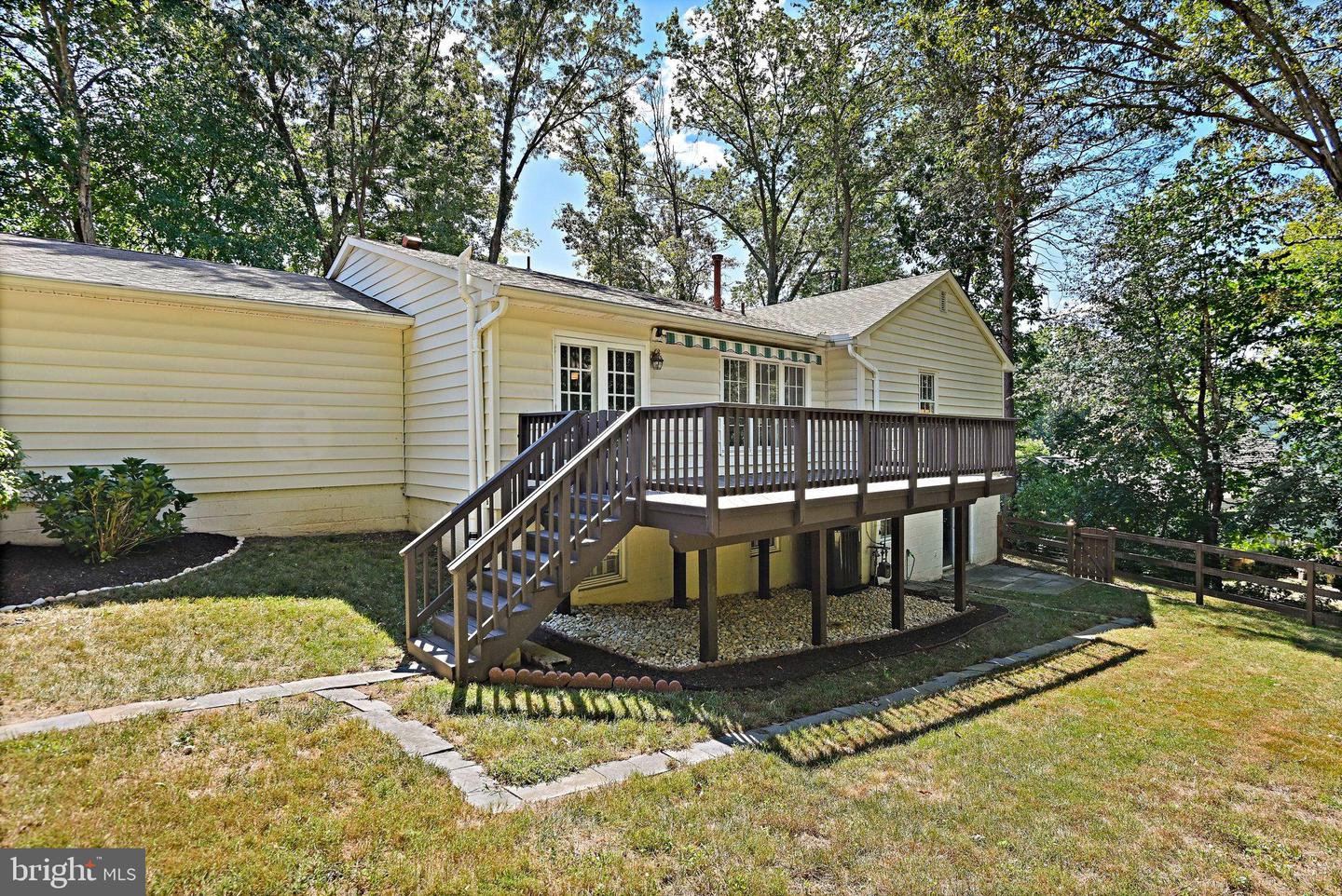 10200 TAMARACK DR, VIENNA, Virginia 22182, 5 Bedrooms Bedrooms, 16 Rooms Rooms,2 BathroomsBathrooms,Residential,For sale,10200 TAMARACK DR,VAFX2265032 MLS # VAFX2265032