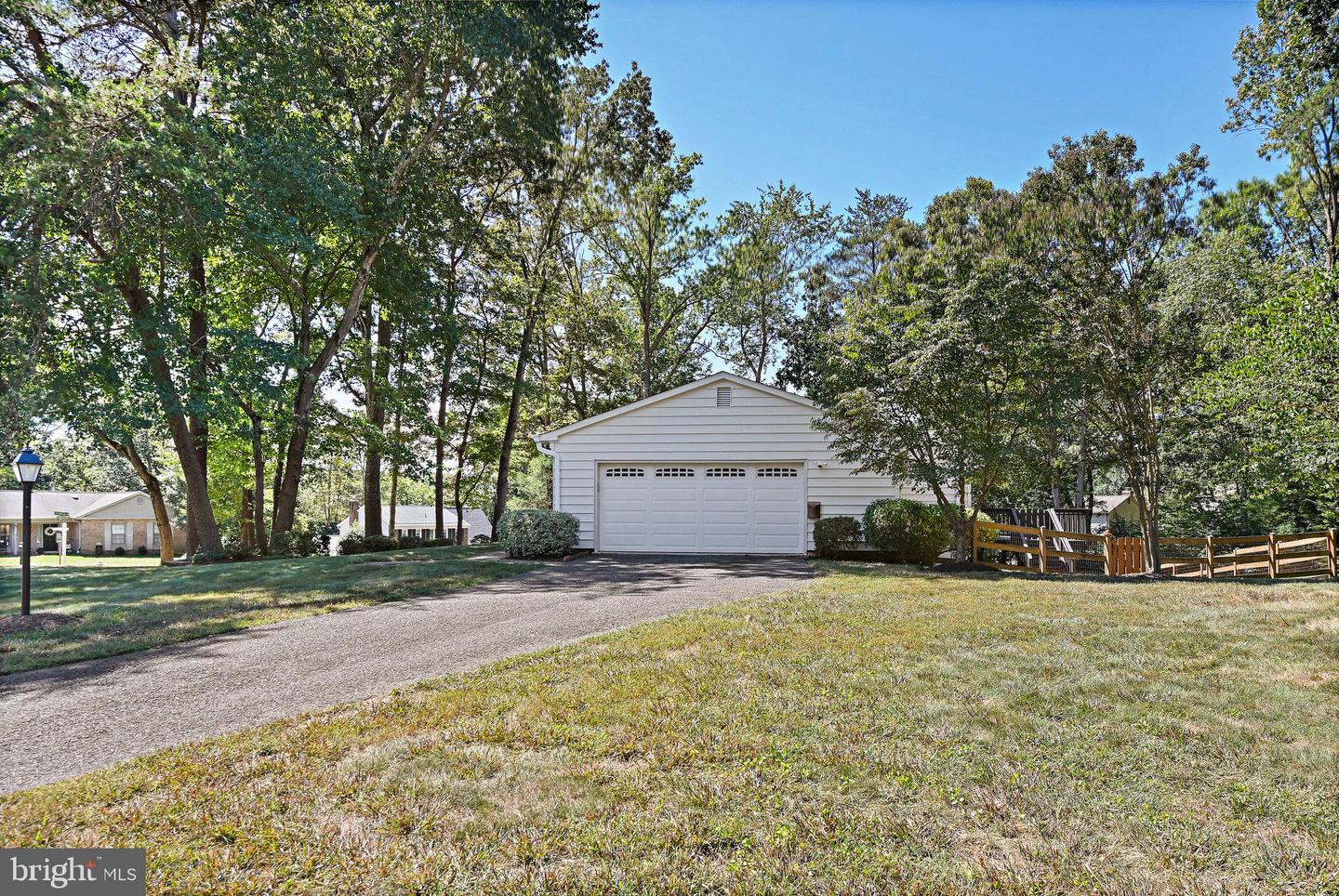 10200 TAMARACK DR, VIENNA, Virginia 22182, 5 Bedrooms Bedrooms, 16 Rooms Rooms,2 BathroomsBathrooms,Residential,For sale,10200 TAMARACK DR,VAFX2265032 MLS # VAFX2265032