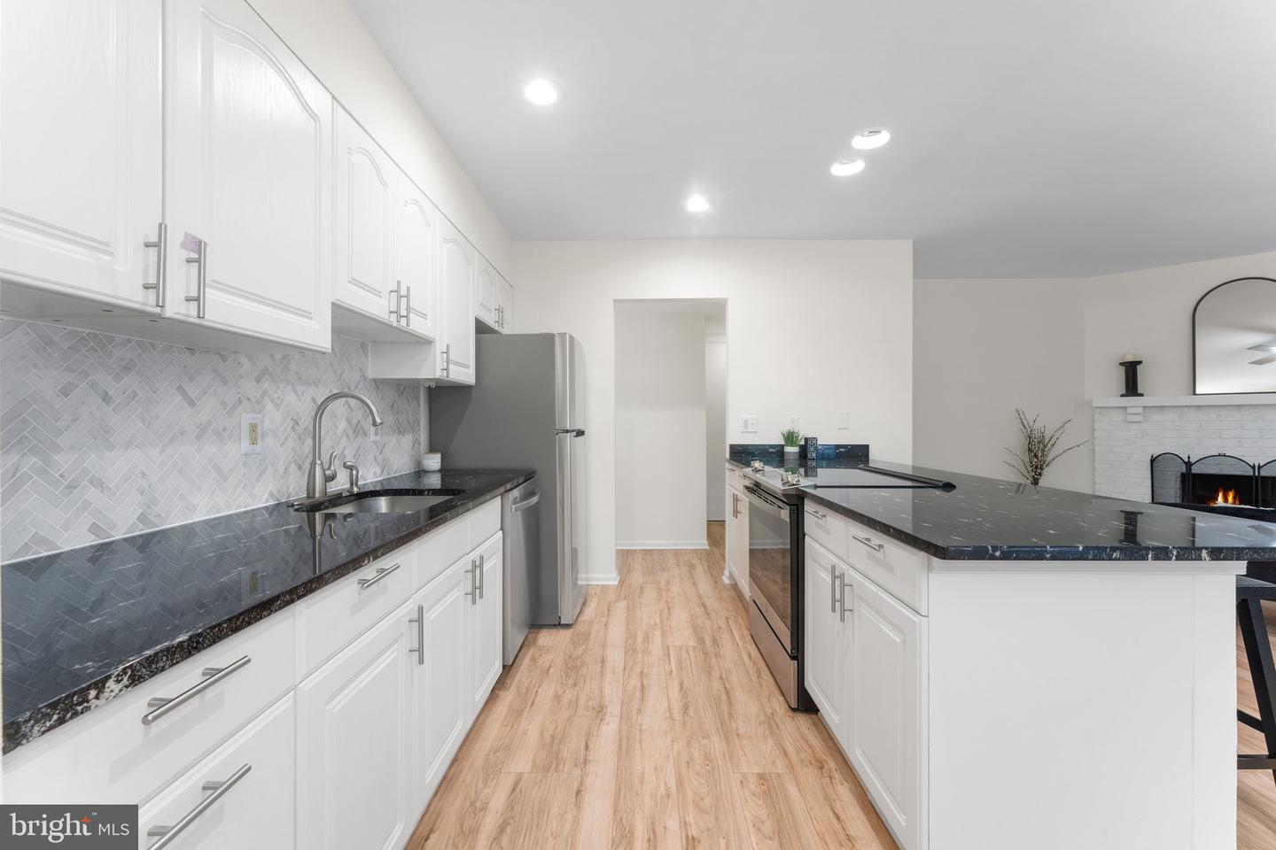 11401 TURNMILL LN, RESTON, Virginia 20191, 3 Bedrooms Bedrooms, 5 Rooms Rooms,2 BathroomsBathrooms,Residential,For sale,11401 TURNMILL LN,VAFX2265094 MLS # VAFX2265094