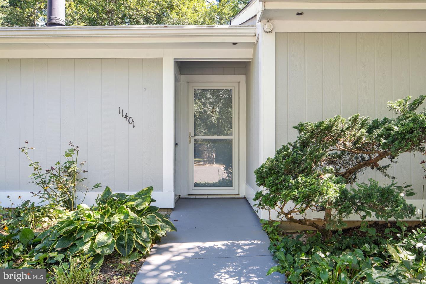 11401 TURNMILL LN, RESTON, Virginia 20191, 3 Bedrooms Bedrooms, 5 Rooms Rooms,2 BathroomsBathrooms,Residential,For sale,11401 TURNMILL LN,VAFX2265094 MLS # VAFX2265094