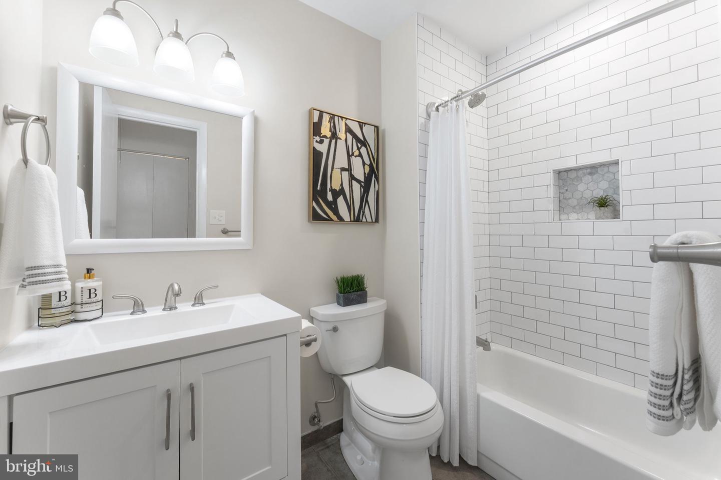 11401 TURNMILL LN, RESTON, Virginia 20191, 3 Bedrooms Bedrooms, 5 Rooms Rooms,2 BathroomsBathrooms,Residential,For sale,11401 TURNMILL LN,VAFX2265094 MLS # VAFX2265094