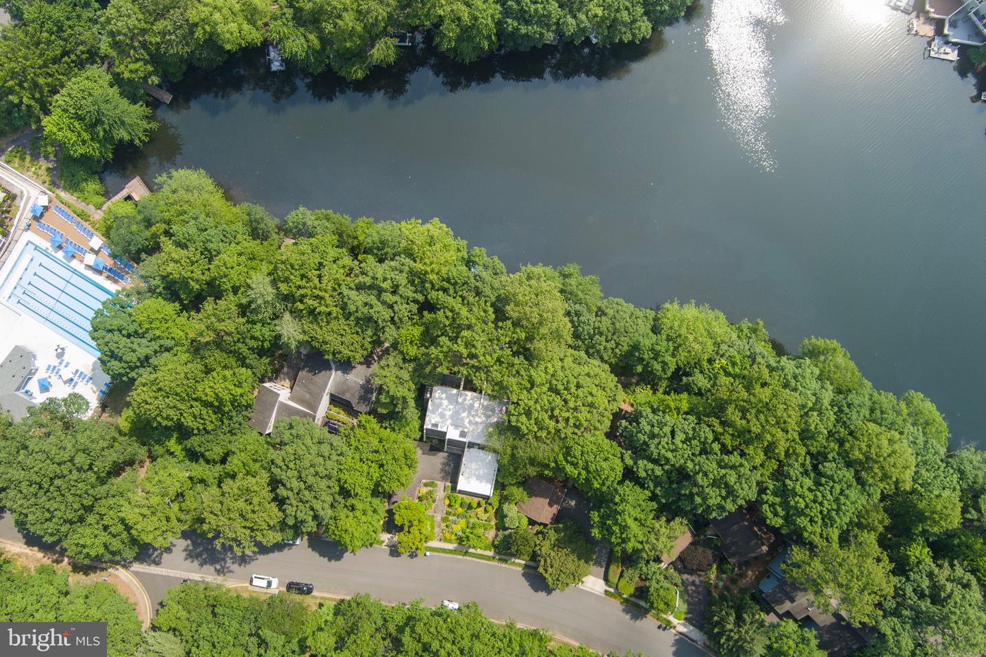 11401 TURNMILL LN, RESTON, Virginia 20191, 3 Bedrooms Bedrooms, 5 Rooms Rooms,2 BathroomsBathrooms,Residential,For sale,11401 TURNMILL LN,VAFX2265094 MLS # VAFX2265094
