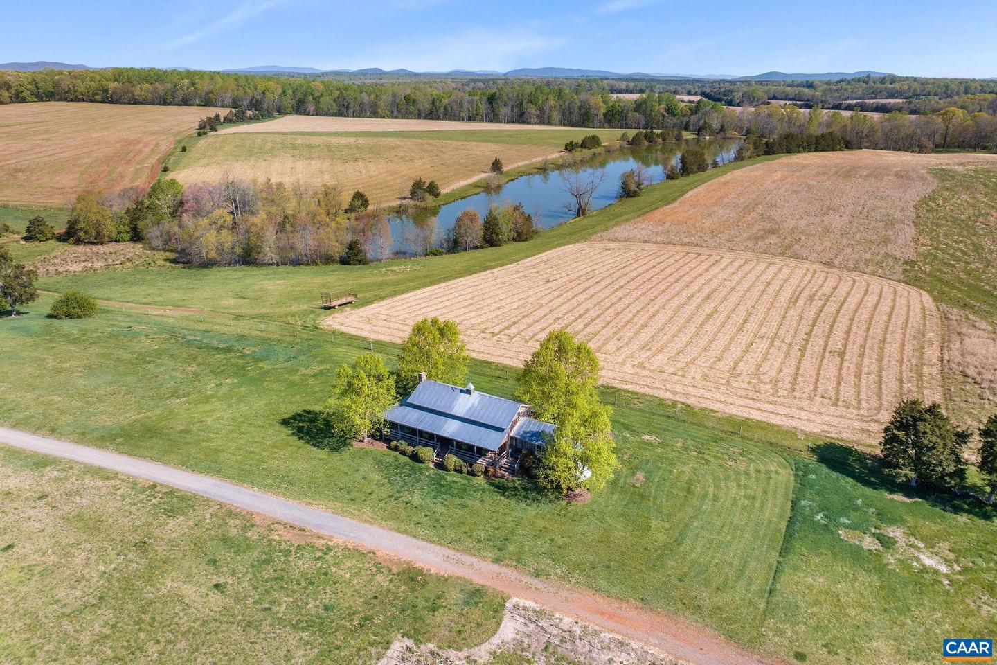 2328 LIBERTY CORNER RD, ESMONT, Virginia 22937, 4 Bedrooms Bedrooms, ,3 BathroomsBathrooms,Residential,For sale,2328 LIBERTY CORNER RD,661342 MLS # 661342