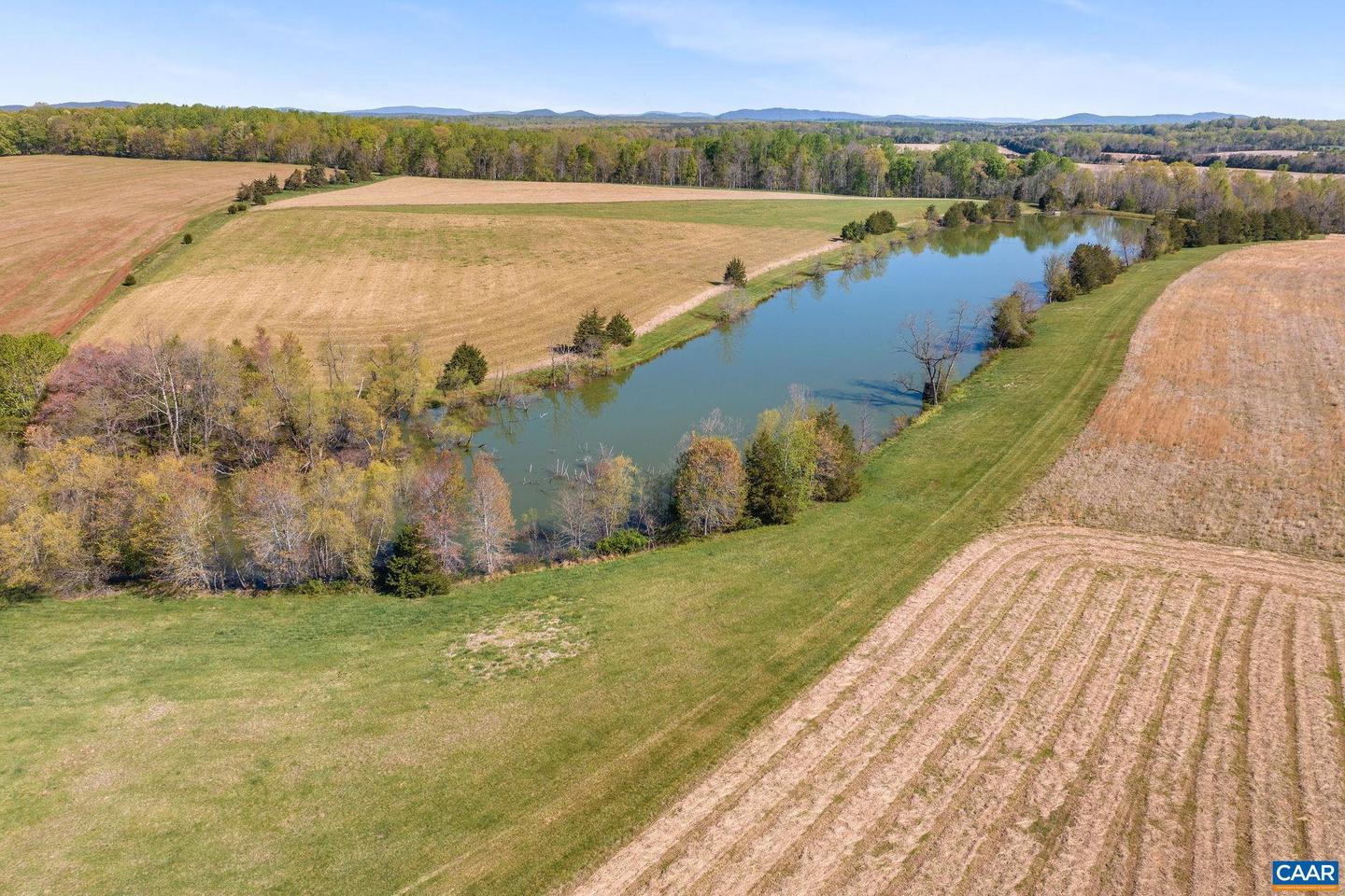 2328 LIBERTY CORNER RD, ESMONT, Virginia 22937, 4 Bedrooms Bedrooms, ,3 BathroomsBathrooms,Residential,For sale,2328 LIBERTY CORNER RD,661342 MLS # 661342