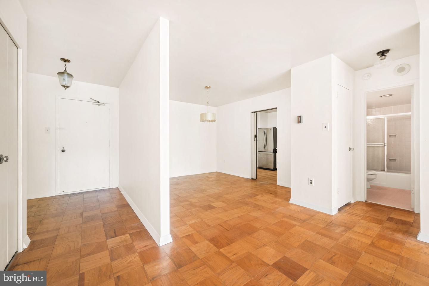 3001 VEAZEY TER NW #615, WASHINGTON, District Of Columbia 20008, 1 Bedroom Bedrooms, ,1 BathroomBathrooms,Residential,For sale,3001 VEAZEY TER NW #615,DCDC2202002 MLS # DCDC2202002