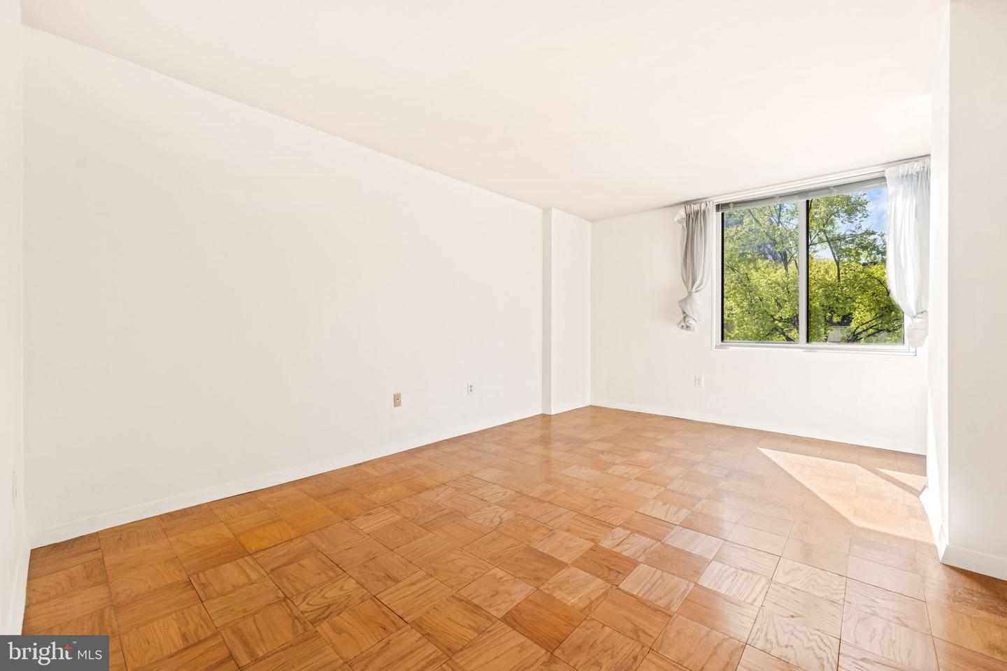 3001 VEAZEY TER NW #615, WASHINGTON, District Of Columbia 20008, 1 Bedroom Bedrooms, ,1 BathroomBathrooms,Residential,For sale,3001 VEAZEY TER NW #615,DCDC2202002 MLS # DCDC2202002