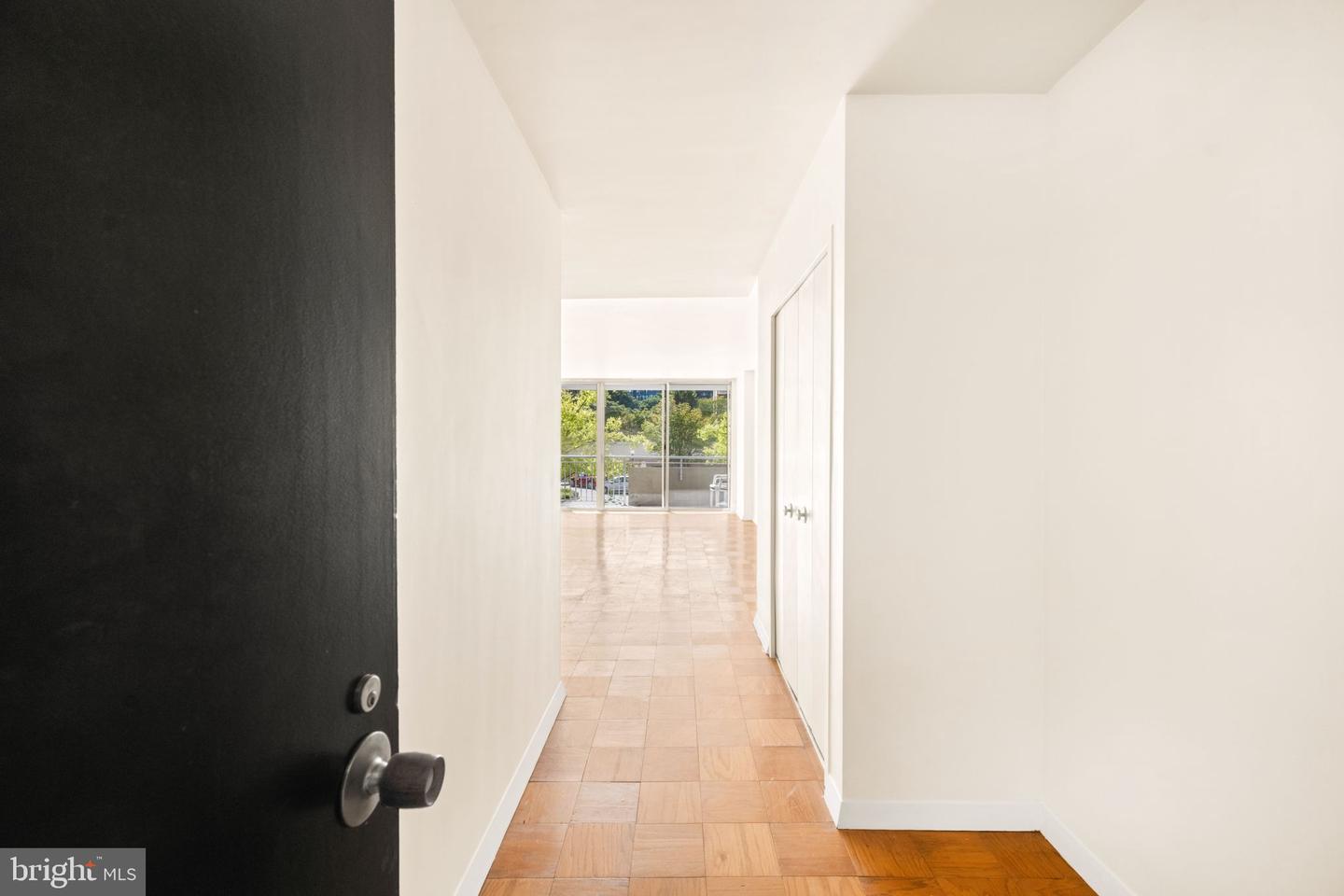 3001 VEAZEY TER NW #615, WASHINGTON, District Of Columbia 20008, 1 Bedroom Bedrooms, ,1 BathroomBathrooms,Residential,For sale,3001 VEAZEY TER NW #615,DCDC2202002 MLS # DCDC2202002