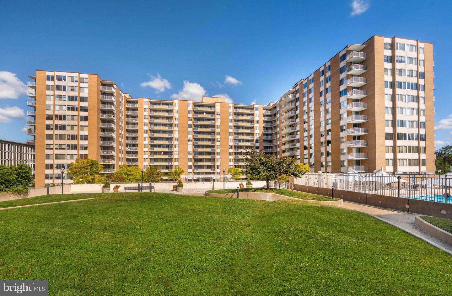 3001 VEAZEY TER NW #615, WASHINGTON, District Of Columbia 20008, 1 Bedroom Bedrooms, ,1 BathroomBathrooms,Residential,For sale,3001 VEAZEY TER NW #615,DCDC2202002 MLS # DCDC2202002