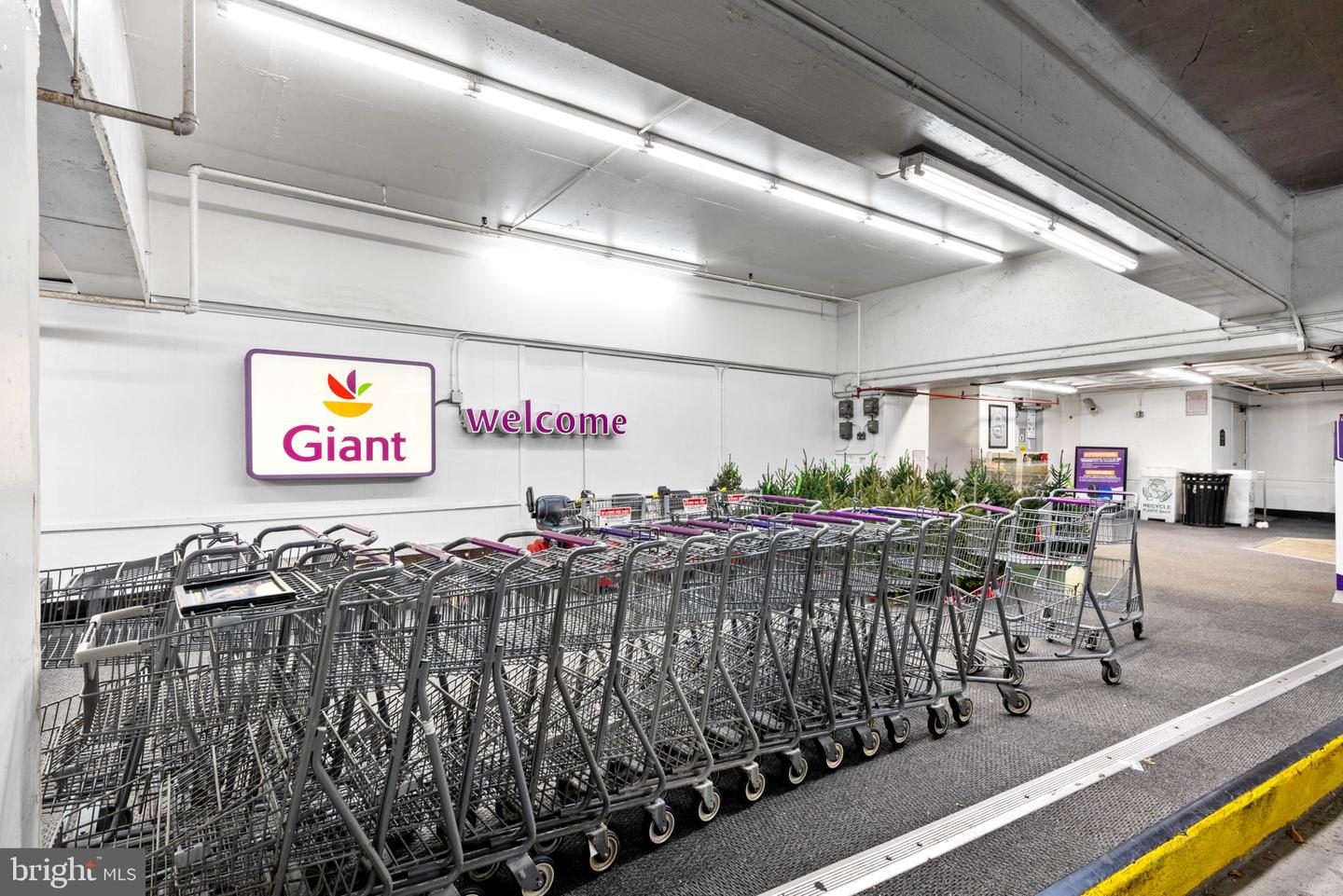 3001 VEAZEY TER NW #615, WASHINGTON, District Of Columbia 20008, 1 Bedroom Bedrooms, ,1 BathroomBathrooms,Residential,For sale,3001 VEAZEY TER NW #615,DCDC2202002 MLS # DCDC2202002