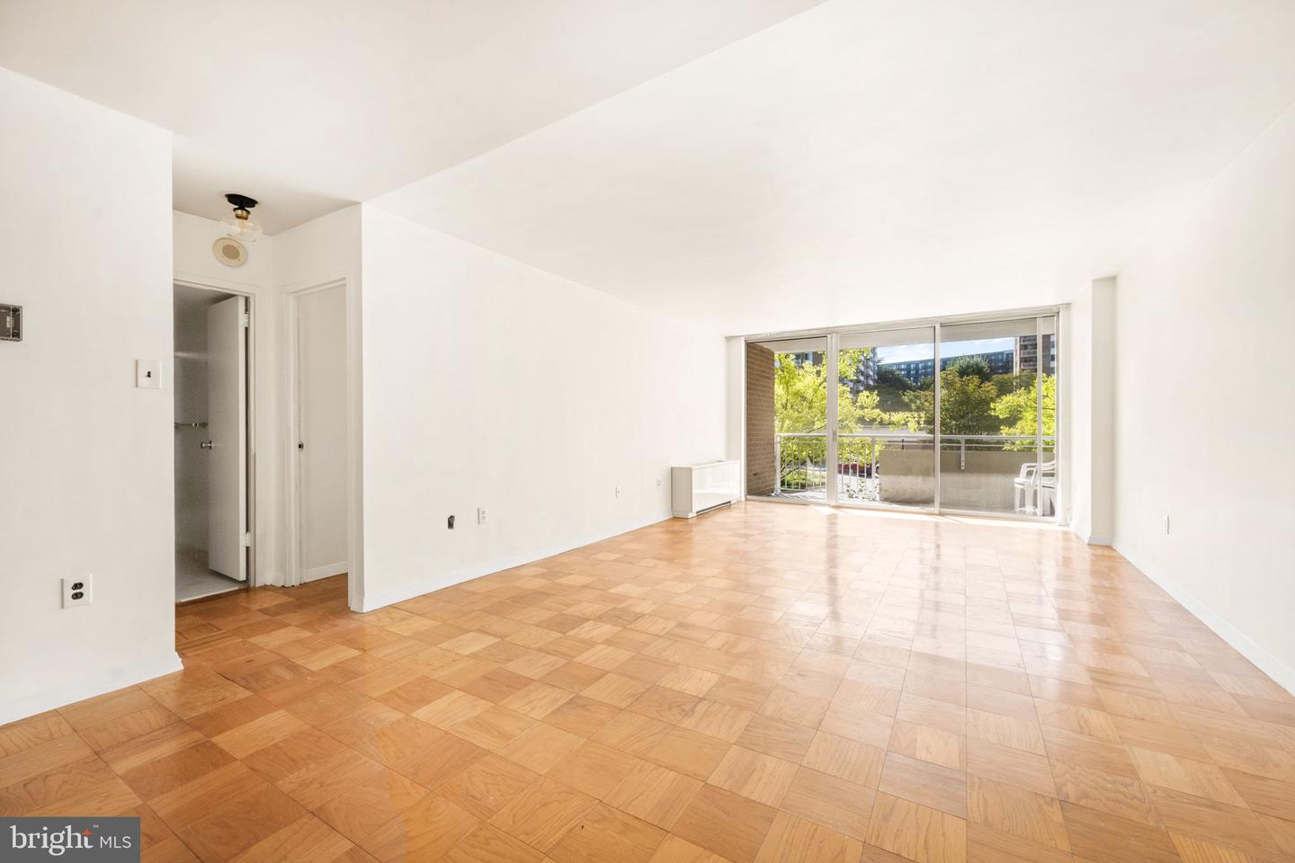 3001 VEAZEY TER NW #615, WASHINGTON, District Of Columbia 20008, 1 Bedroom Bedrooms, ,1 BathroomBathrooms,Residential,For sale,3001 VEAZEY TER NW #615,DCDC2202002 MLS # DCDC2202002