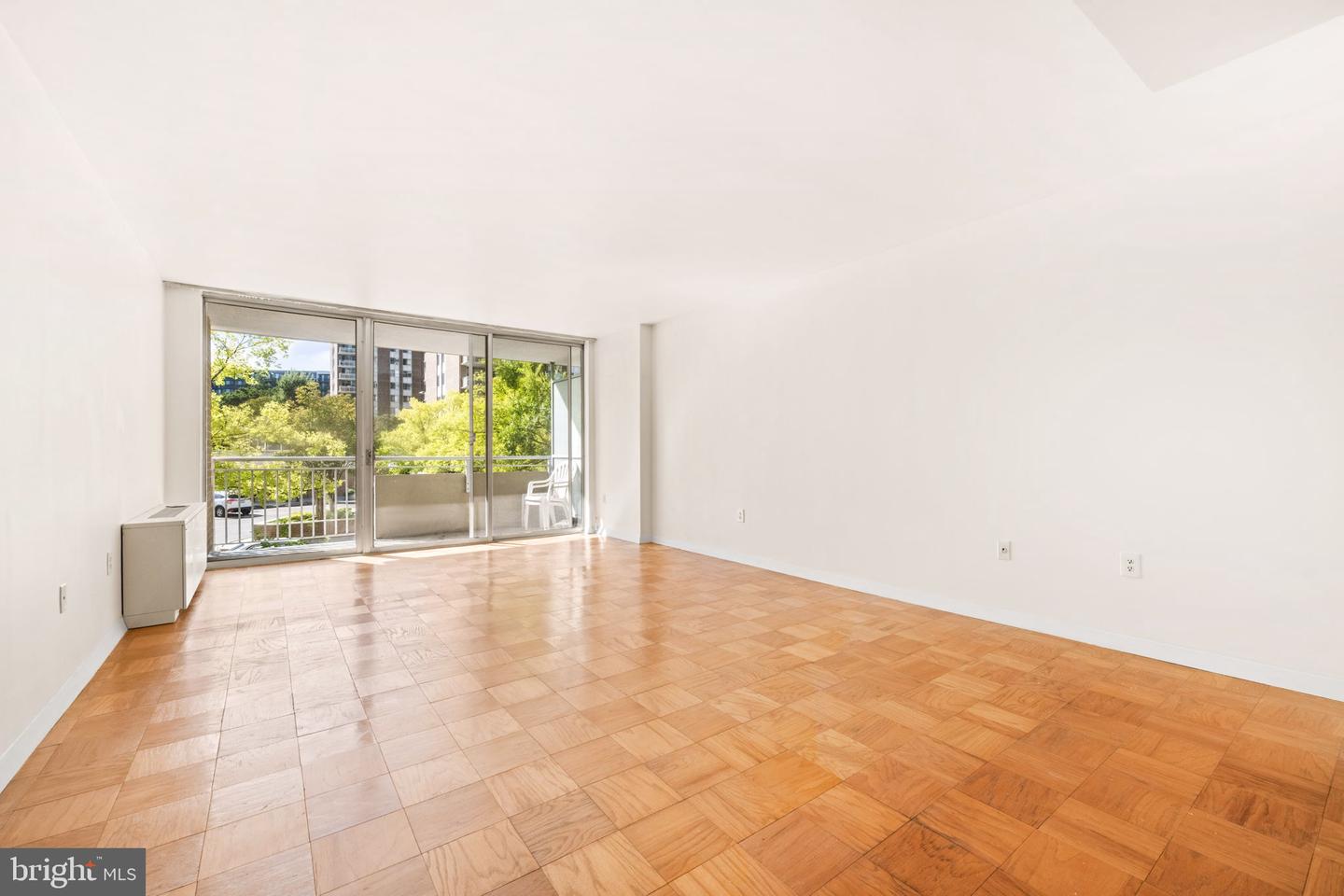 3001 VEAZEY TER NW #615, WASHINGTON, District Of Columbia 20008, 1 Bedroom Bedrooms, ,1 BathroomBathrooms,Residential,For sale,3001 VEAZEY TER NW #615,DCDC2202002 MLS # DCDC2202002