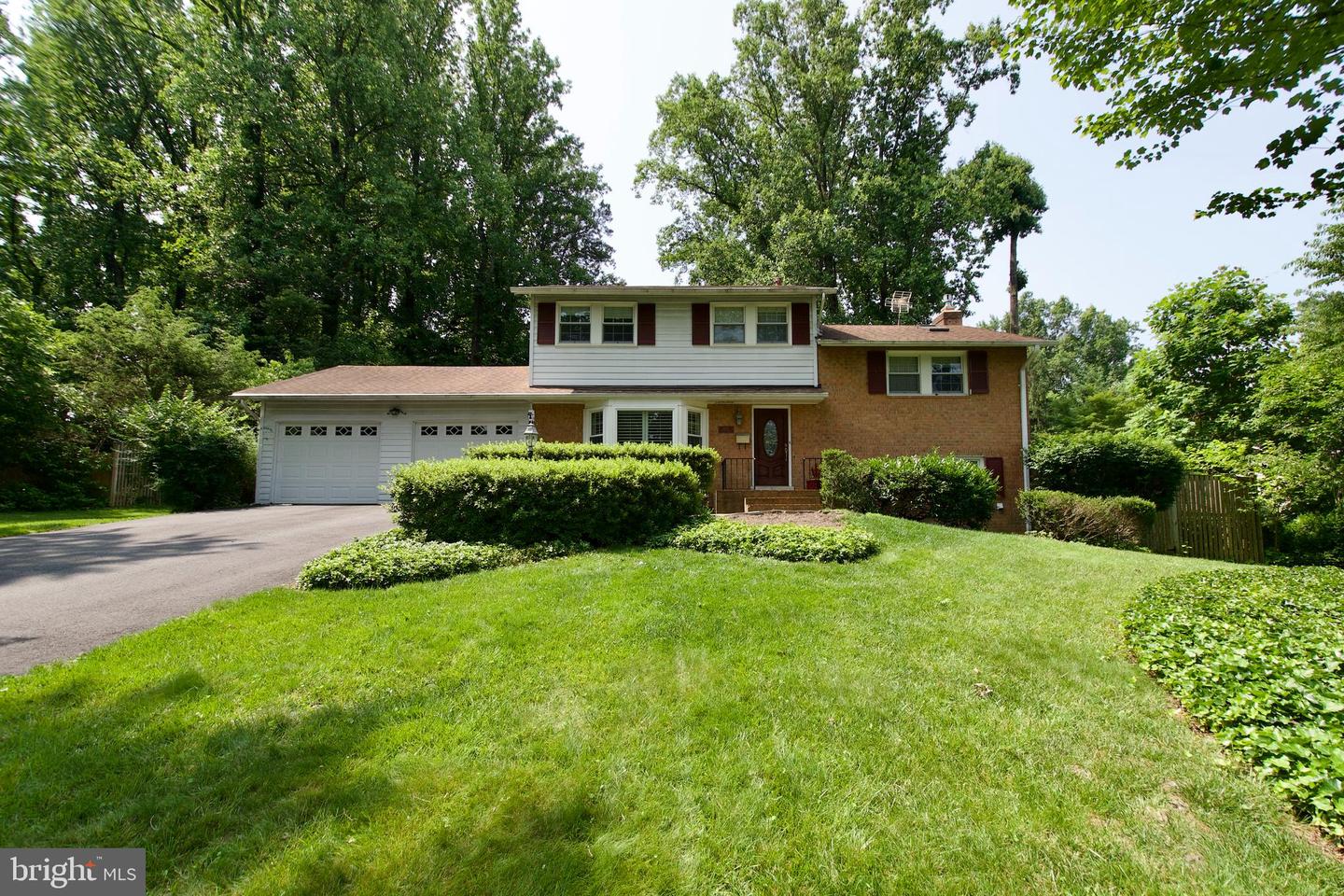FALLS CHURCH, Virginia 22042, 4 Bedrooms Bedrooms, ,2 BathroomsBathrooms,Residential,For sale,VAFX2249018 MLS # VAFX2249018