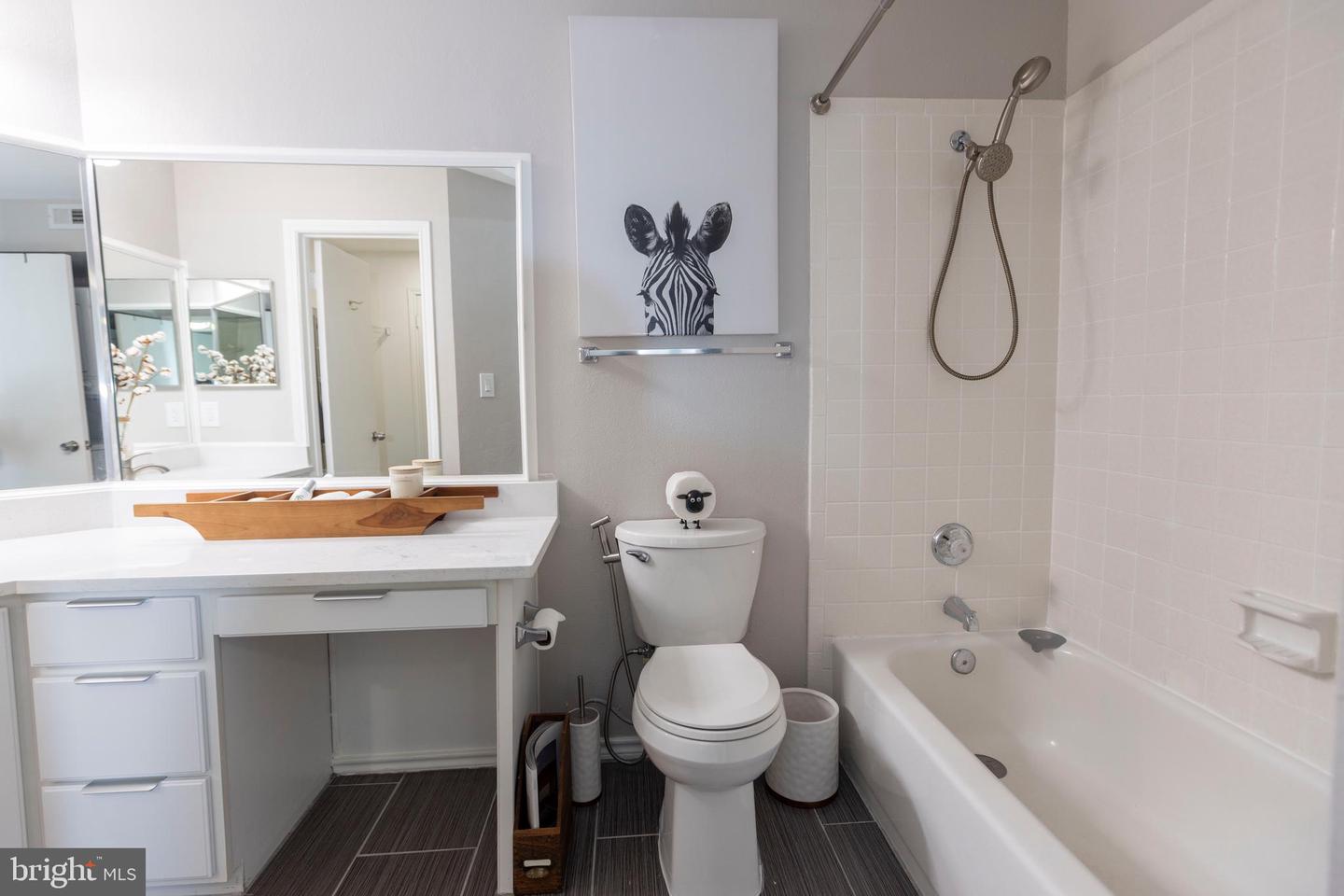 3916 PENDERVIEW DR #435, FAIRFAX, Virginia 22033, 1 Bedroom Bedrooms, ,1 BathroomBathrooms,Residential,For sale,3916 PENDERVIEW DR #435,VAFX2259780 MLS # VAFX2259780