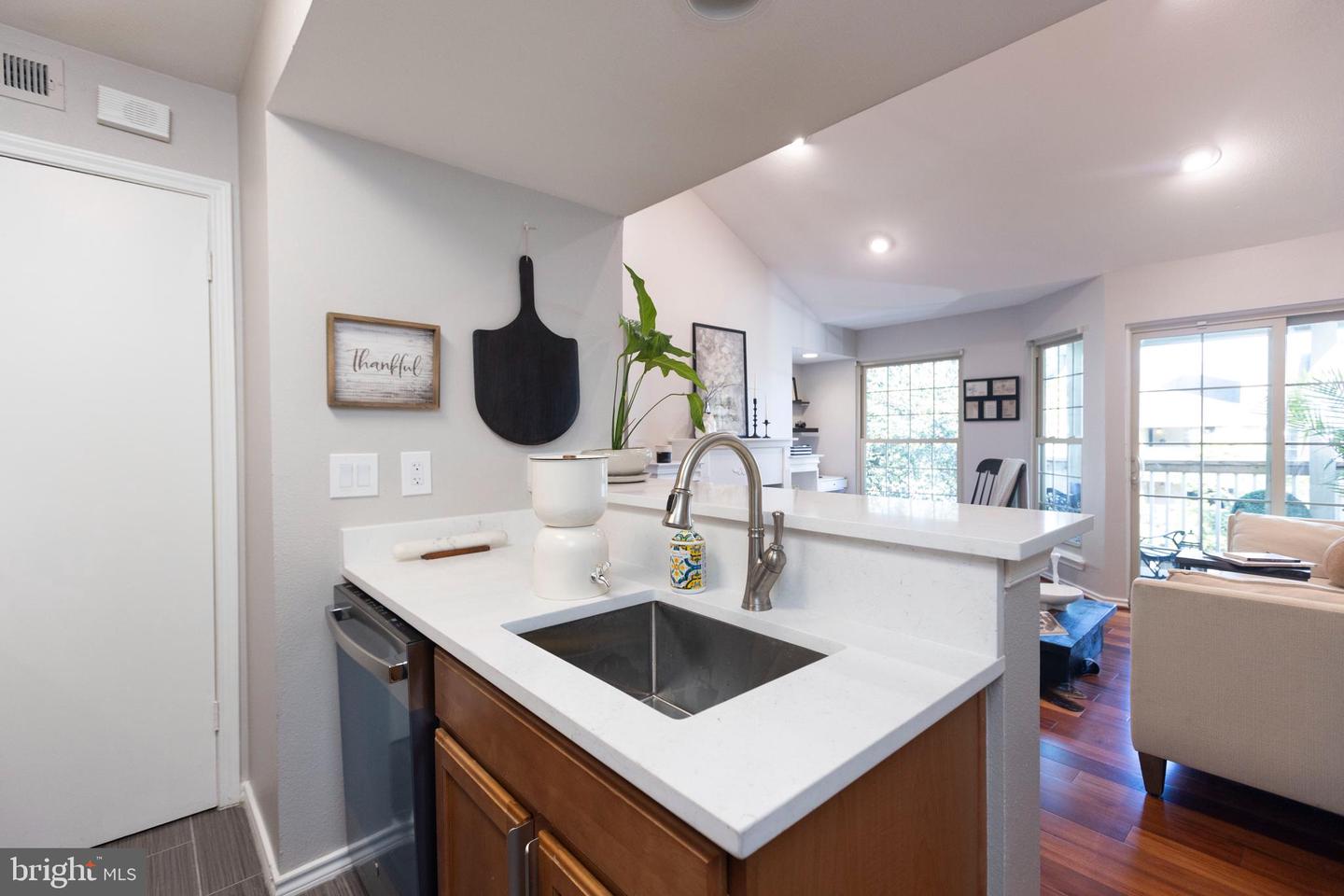 3916 PENDERVIEW DR #435, FAIRFAX, Virginia 22033, 1 Bedroom Bedrooms, ,1 BathroomBathrooms,Residential,For sale,3916 PENDERVIEW DR #435,VAFX2259780 MLS # VAFX2259780