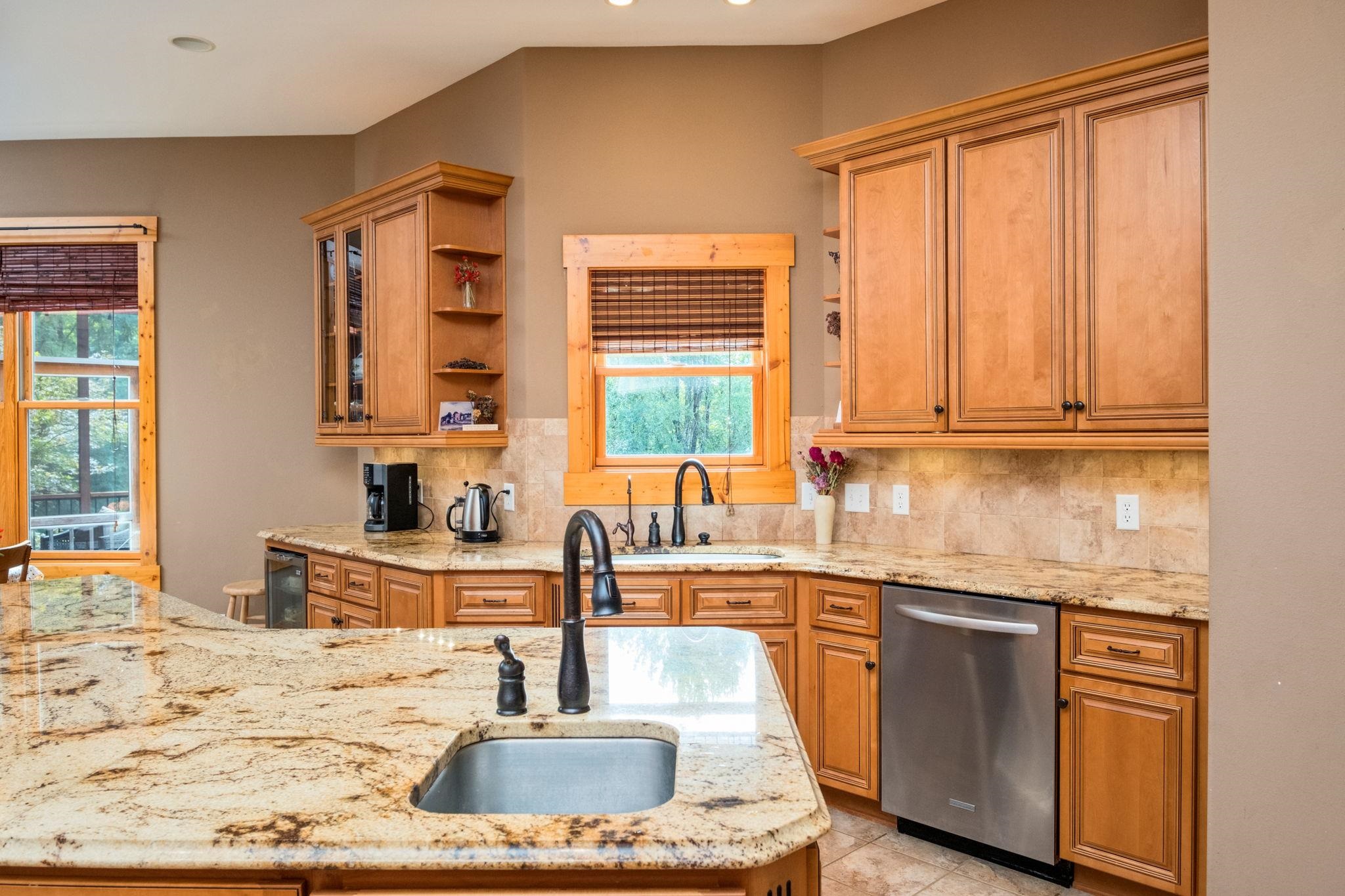 8313 ROCK HILL LN, LINVILLE, Virginia 22834, 6 Bedrooms Bedrooms, ,4 BathroomsBathrooms,Residential,8313 ROCK HILL LN,669013 MLS # 669013