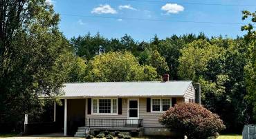 484 NAKED CREEK HOLLOW RD, WEYERS CAVE, Virginia 24486, 2 Bedrooms Bedrooms, ,1 BathroomBathrooms,Residential,484 NAKED CREEK HOLLOW RD,669024 MLS # 669024