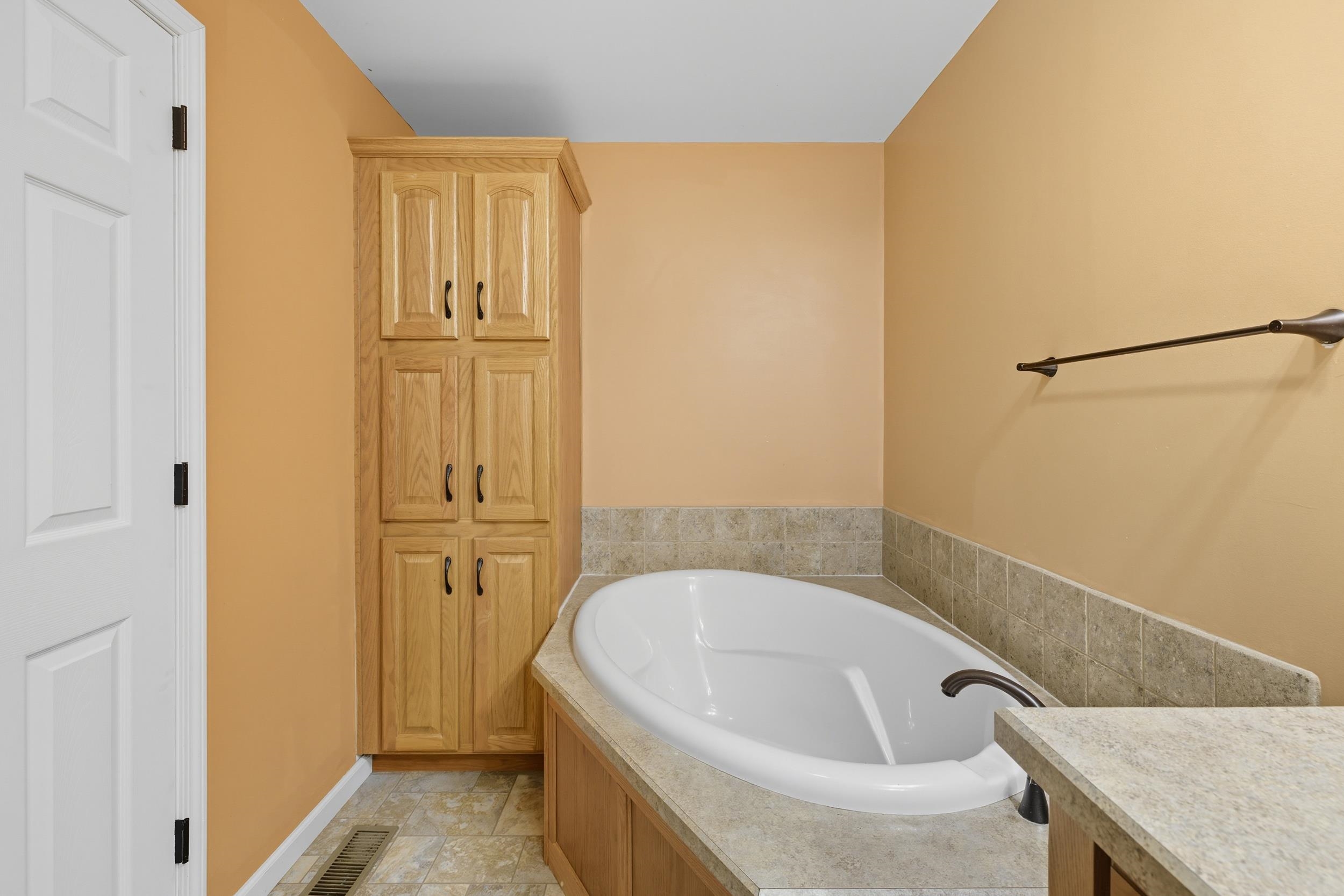 9280 KING RUSSELL CT, MCGAHEYSVILLE, Virginia 22840, 5 Bedrooms Bedrooms, ,3 BathroomsBathrooms,Residential,9280 KING RUSSELL CT,669025 MLS # 669025