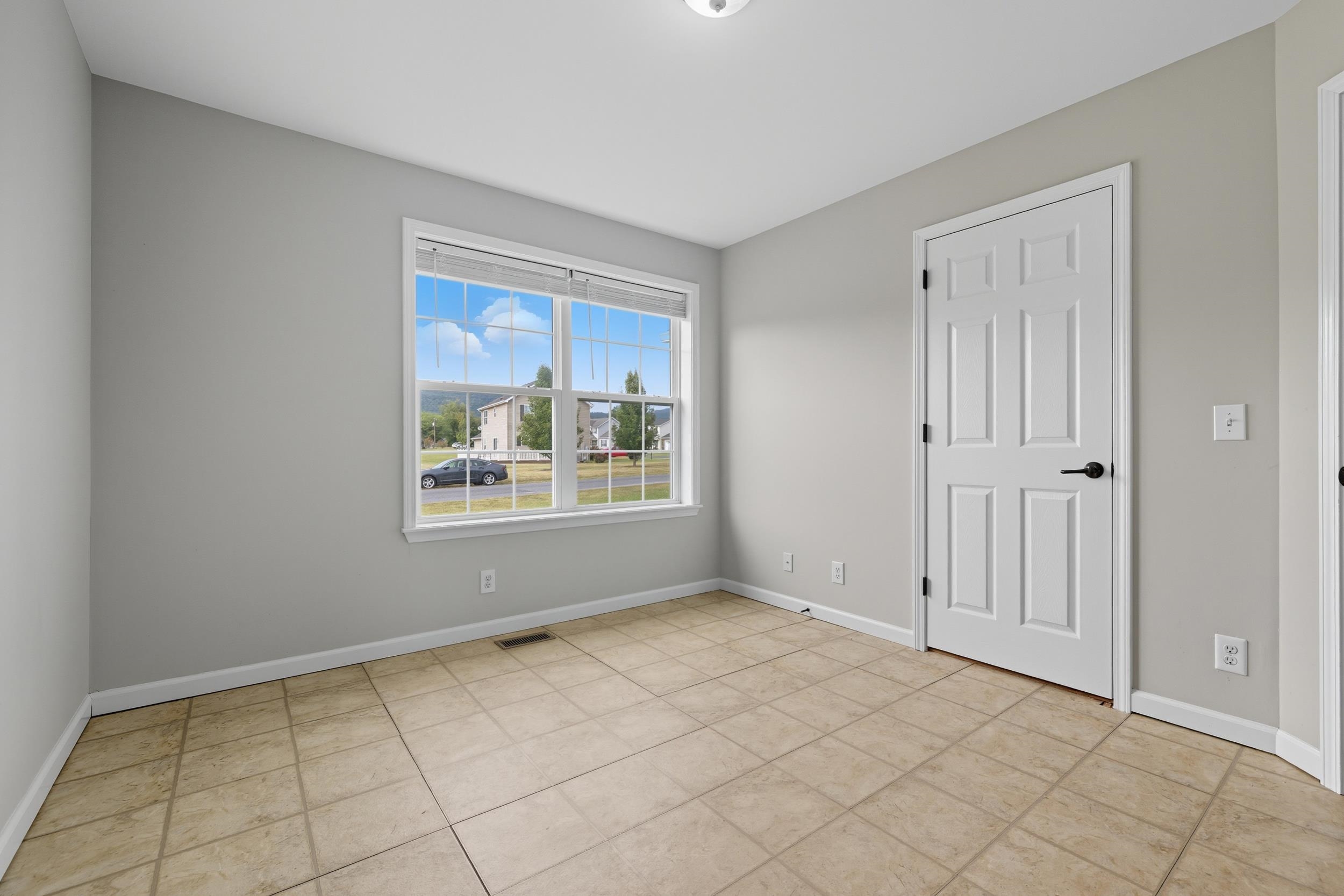 9280 KING RUSSELL CT, MCGAHEYSVILLE, Virginia 22840, 5 Bedrooms Bedrooms, ,3 BathroomsBathrooms,Residential,9280 KING RUSSELL CT,669025 MLS # 669025