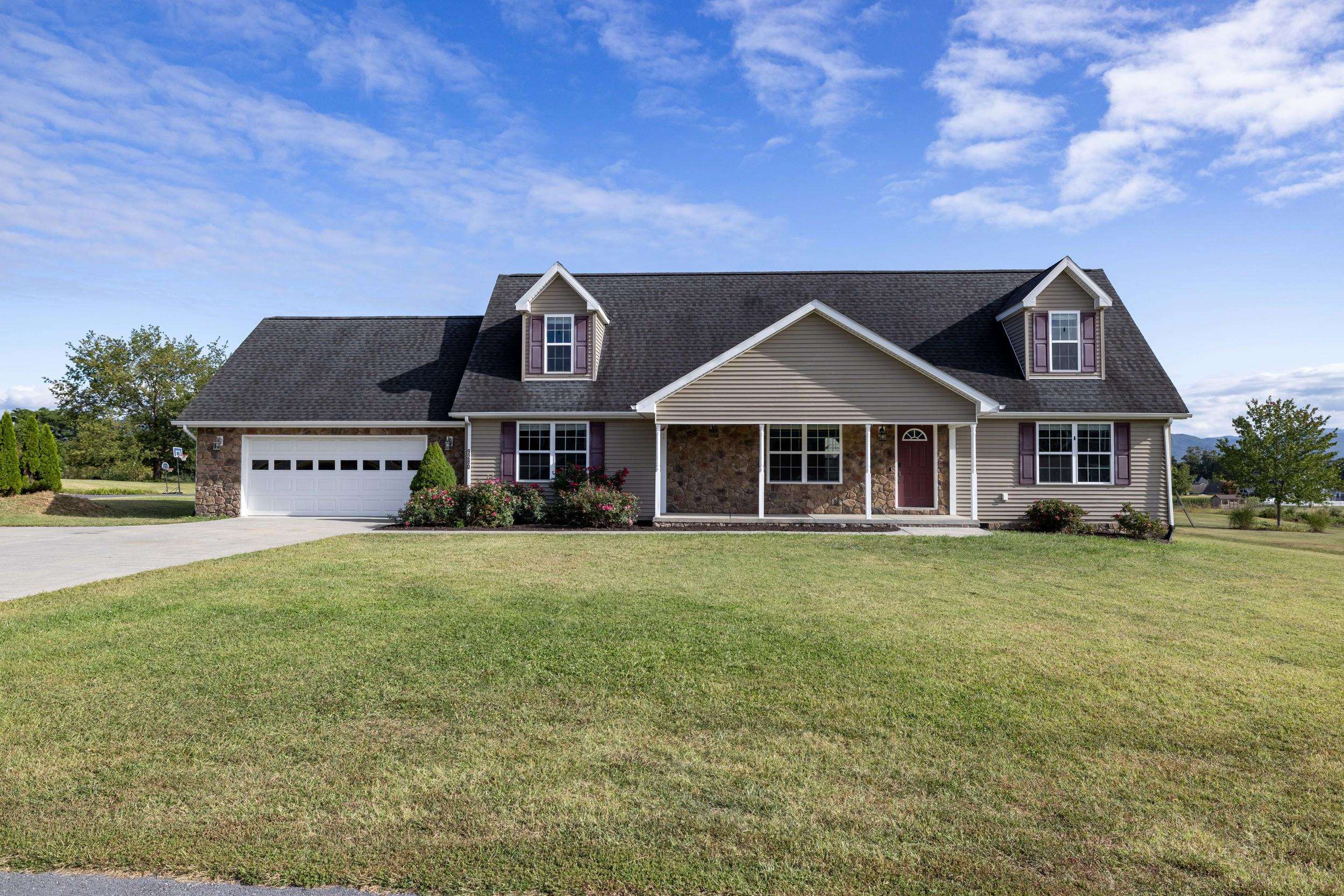 9280 KING RUSSELL CT, MCGAHEYSVILLE, Virginia 22840, 5 Bedrooms Bedrooms, ,3 BathroomsBathrooms,Residential,9280 KING RUSSELL CT,669025 MLS # 669025