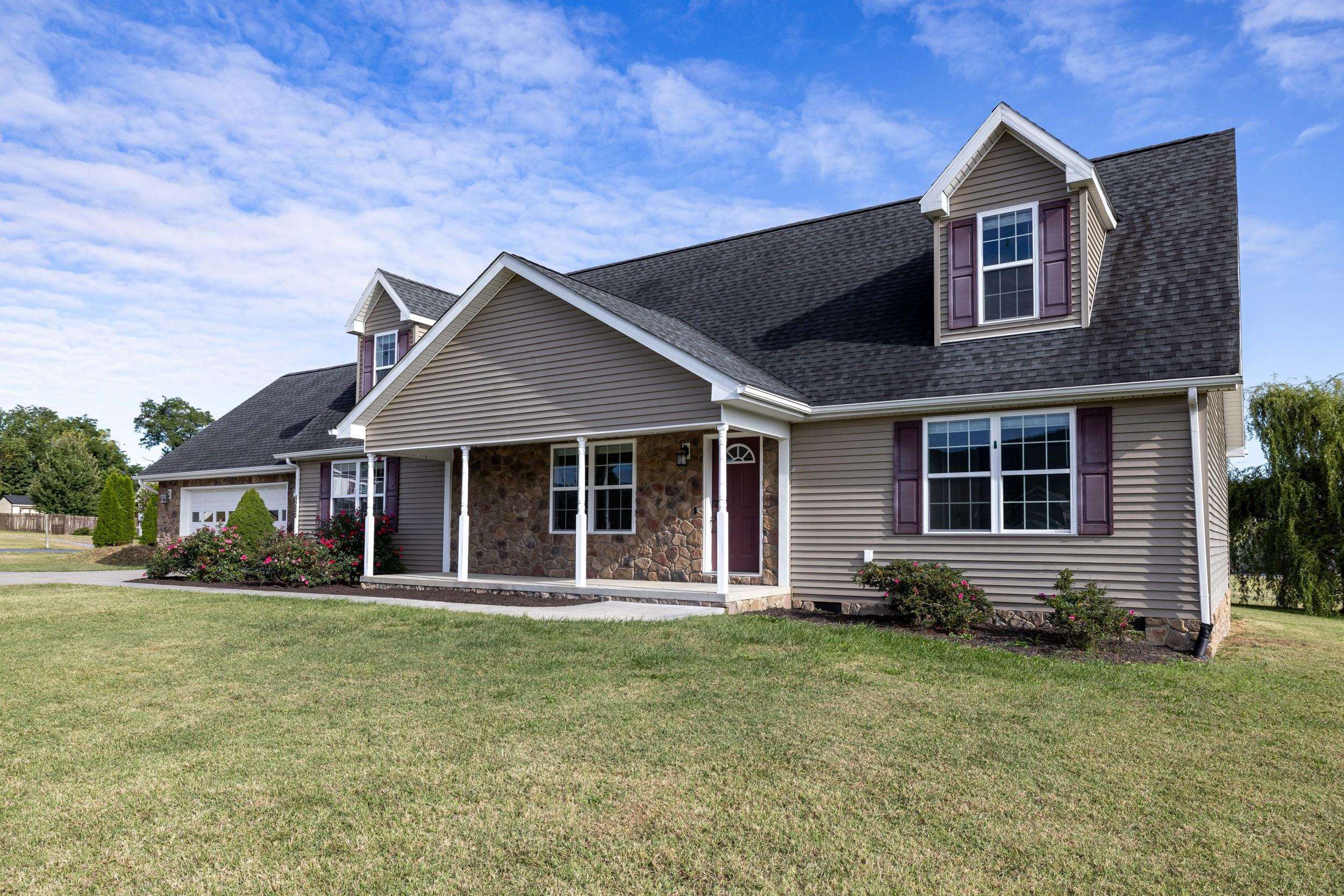 9280 KING RUSSELL CT, MCGAHEYSVILLE, Virginia 22840, 5 Bedrooms Bedrooms, ,3 BathroomsBathrooms,Residential,9280 KING RUSSELL CT,669025 MLS # 669025