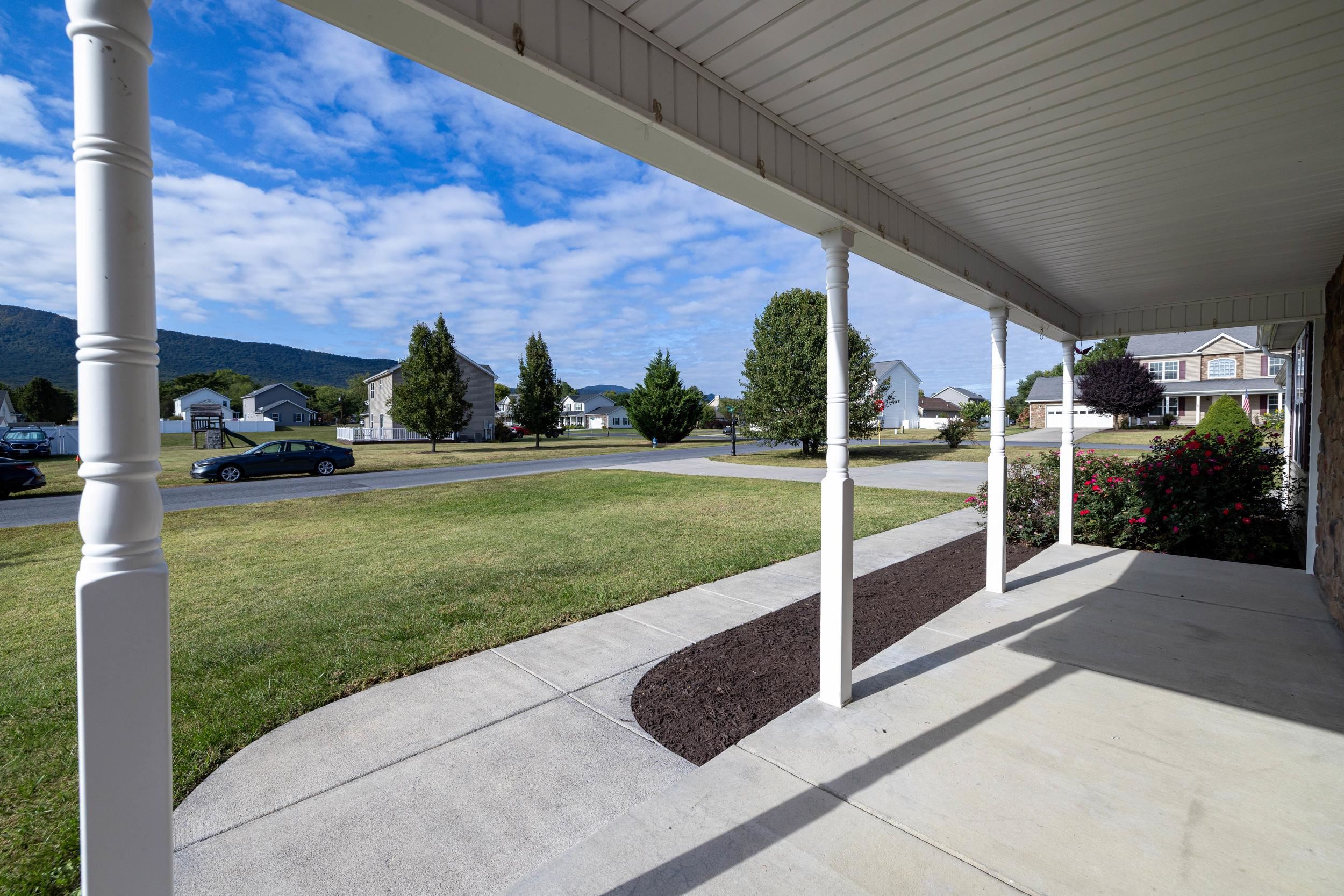 9280 KING RUSSELL CT, MCGAHEYSVILLE, Virginia 22840, 5 Bedrooms Bedrooms, ,3 BathroomsBathrooms,Residential,9280 KING RUSSELL CT,669025 MLS # 669025