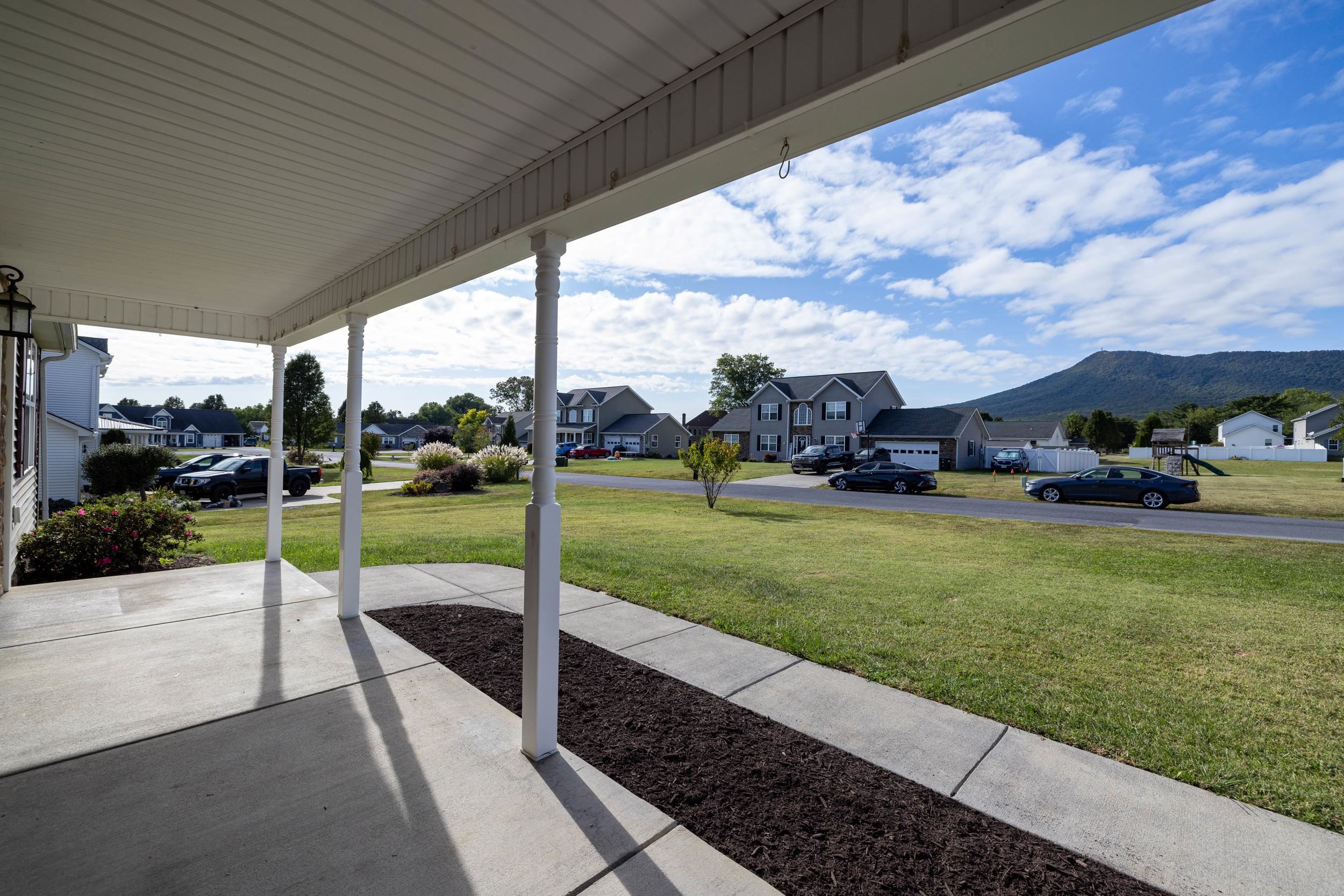 9280 KING RUSSELL CT, MCGAHEYSVILLE, Virginia 22840, 5 Bedrooms Bedrooms, ,3 BathroomsBathrooms,Residential,9280 KING RUSSELL CT,669025 MLS # 669025