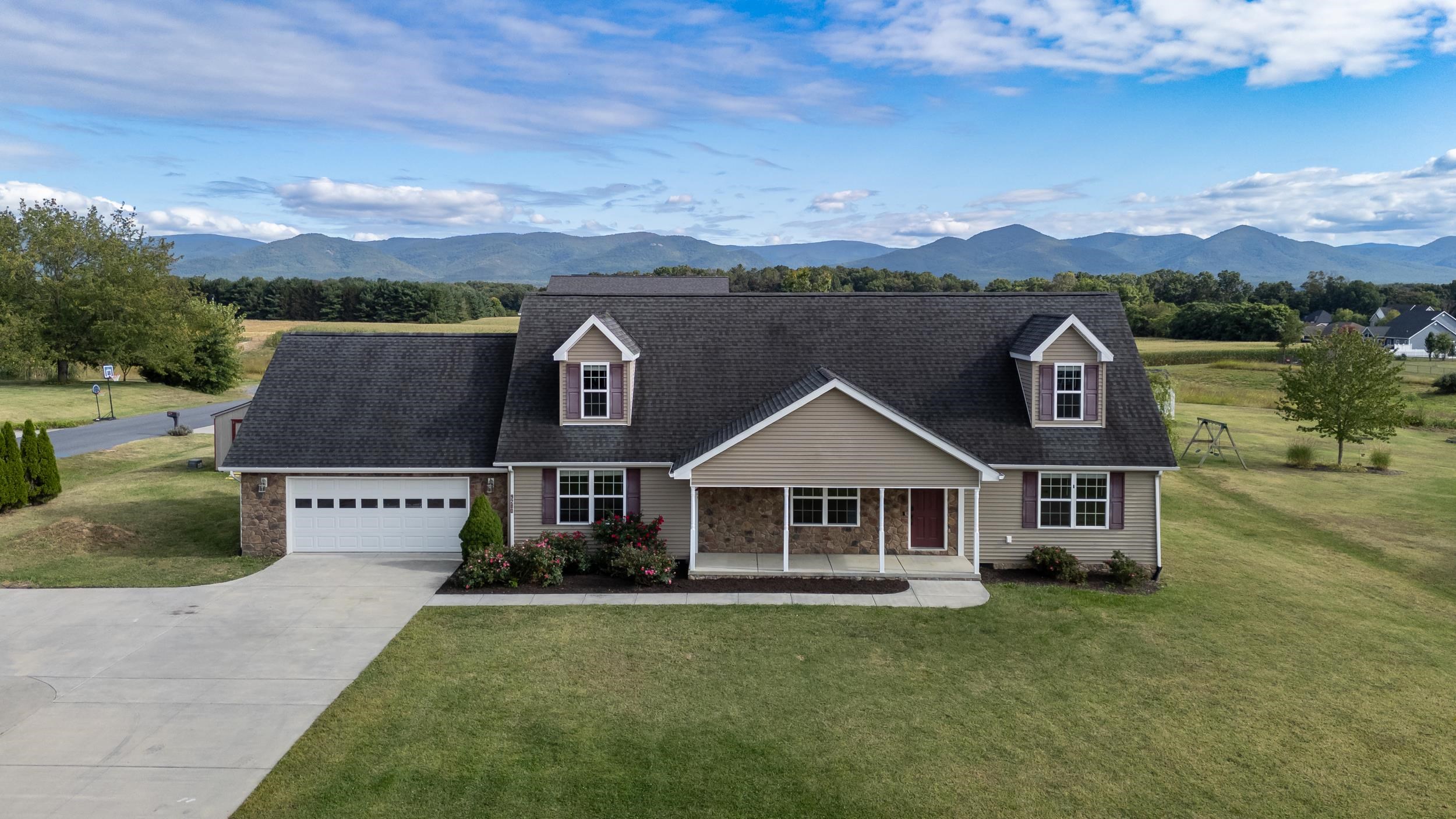 9280 KING RUSSELL CT, MCGAHEYSVILLE, Virginia 22840, 5 Bedrooms Bedrooms, ,3 BathroomsBathrooms,Residential,9280 KING RUSSELL CT,669025 MLS # 669025