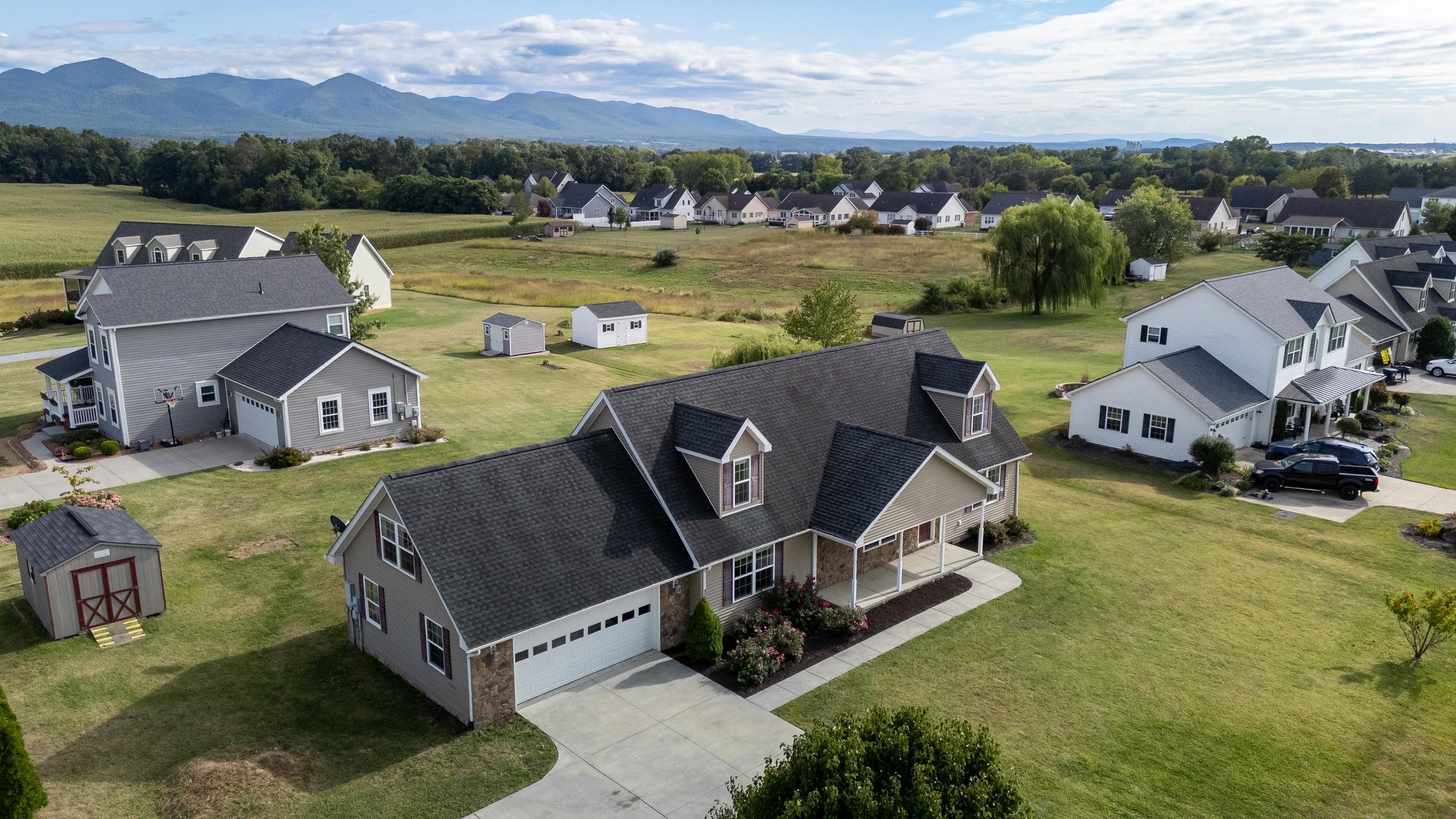 9280 KING RUSSELL CT, MCGAHEYSVILLE, Virginia 22840, 5 Bedrooms Bedrooms, ,3 BathroomsBathrooms,Residential,9280 KING RUSSELL CT,669025 MLS # 669025