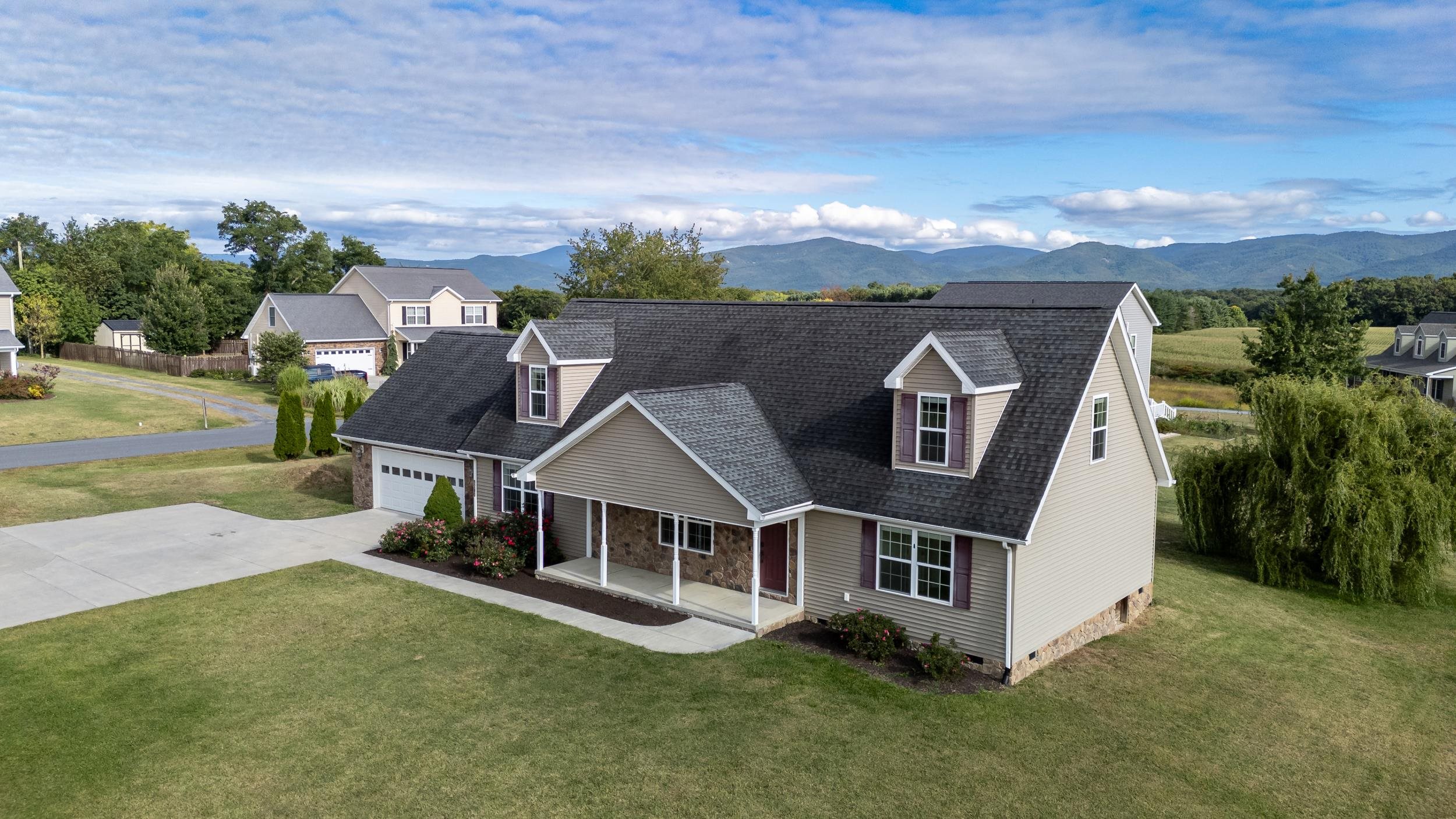 9280 KING RUSSELL CT, MCGAHEYSVILLE, Virginia 22840, 5 Bedrooms Bedrooms, ,3 BathroomsBathrooms,Residential,9280 KING RUSSELL CT,669025 MLS # 669025