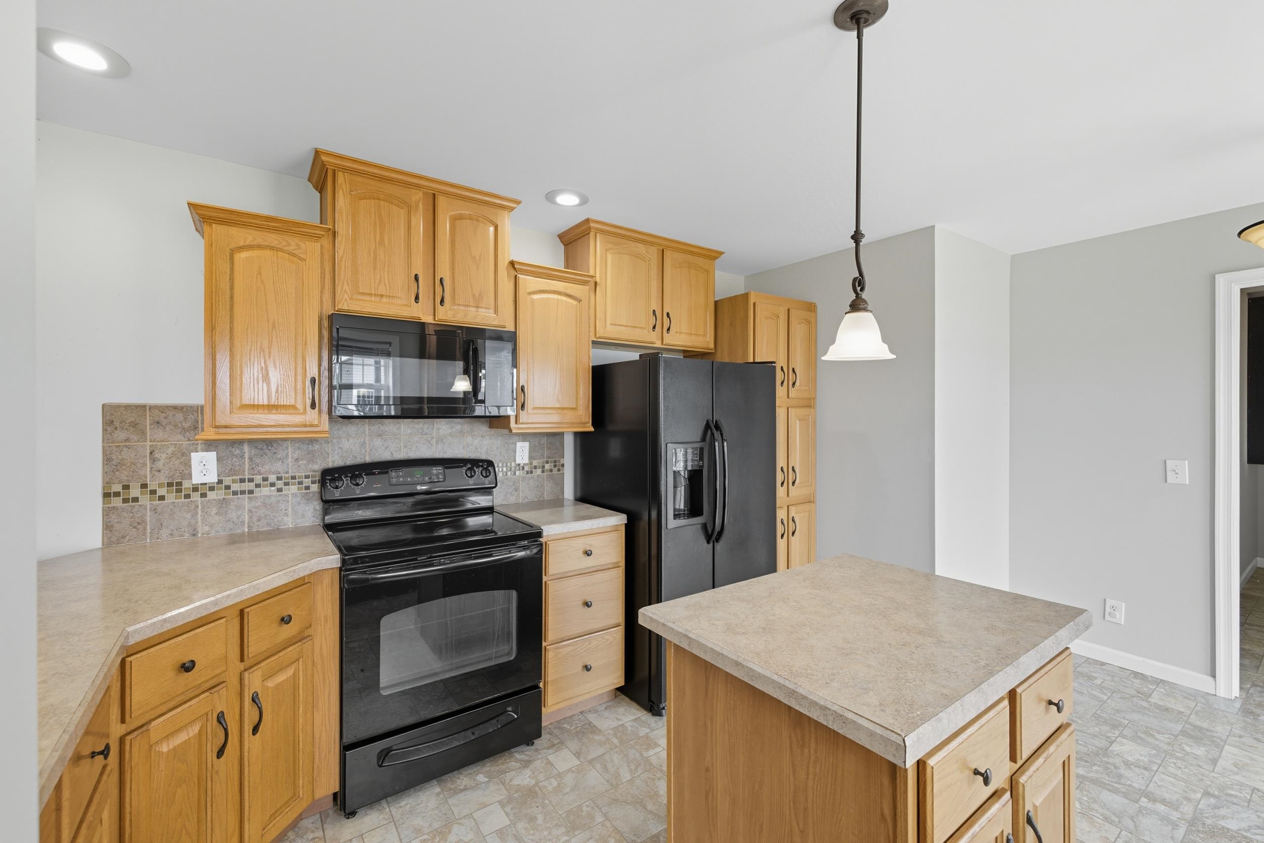9280 KING RUSSELL CT, MCGAHEYSVILLE, Virginia 22840, 5 Bedrooms Bedrooms, ,3 BathroomsBathrooms,Residential,9280 KING RUSSELL CT,669025 MLS # 669025