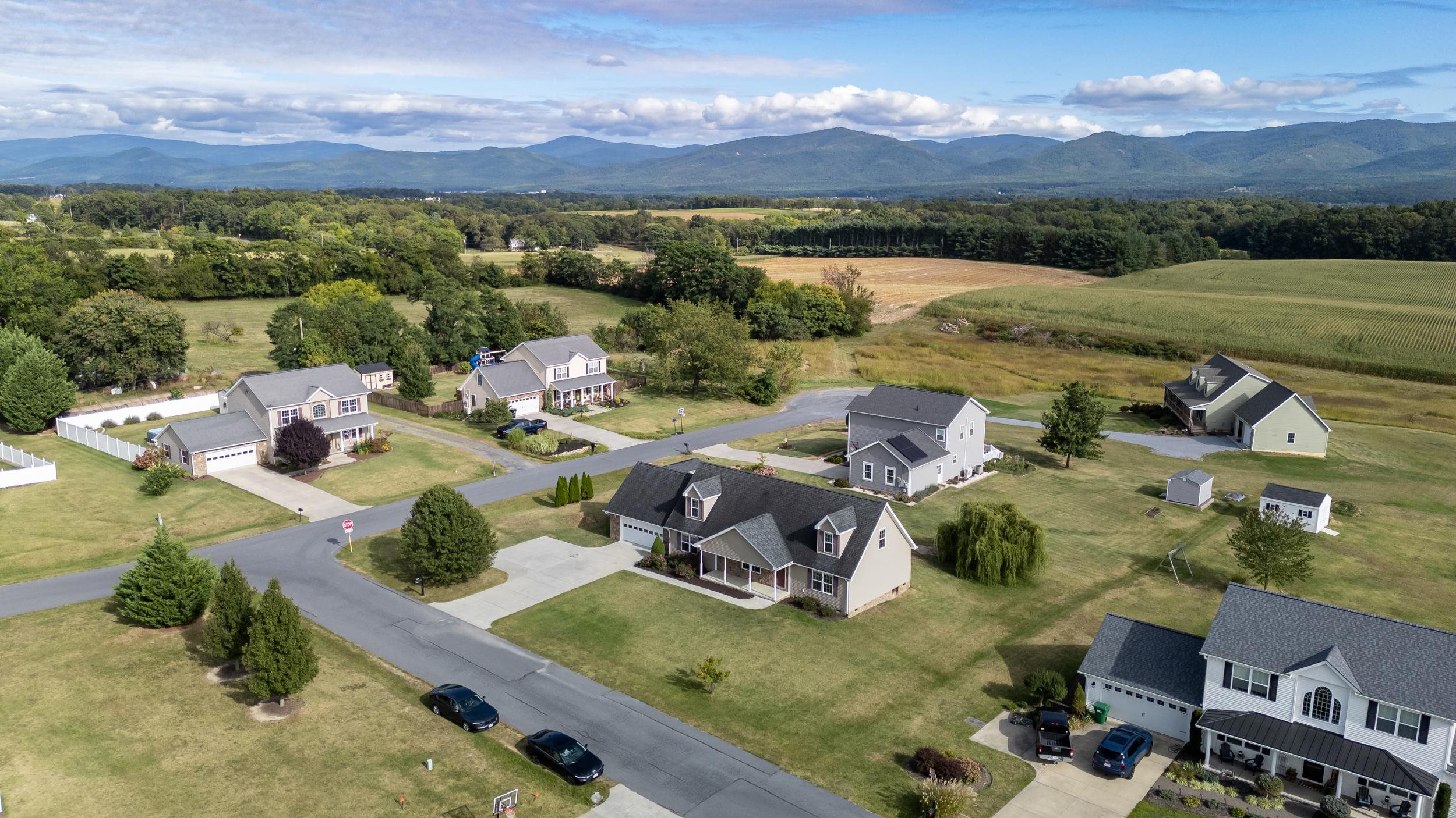 9280 KING RUSSELL CT, MCGAHEYSVILLE, Virginia 22840, 5 Bedrooms Bedrooms, ,3 BathroomsBathrooms,Residential,9280 KING RUSSELL CT,669025 MLS # 669025