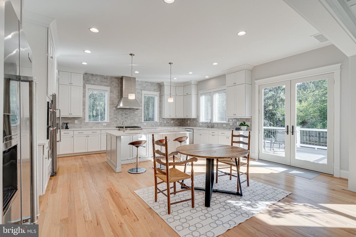 6501 DIVINE ST, MCLEAN, Virginia 22101, 7 Bedrooms Bedrooms, ,6 BathroomsBathrooms,Residential,For sale,6501 DIVINE ST,VAFX2261258 MLS # VAFX2261258