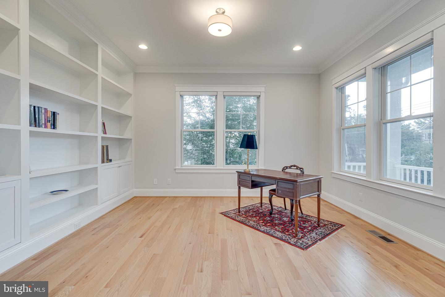 6501 DIVINE ST, MCLEAN, Virginia 22101, 7 Bedrooms Bedrooms, ,6 BathroomsBathrooms,Residential,For sale,6501 DIVINE ST,VAFX2261258 MLS # VAFX2261258