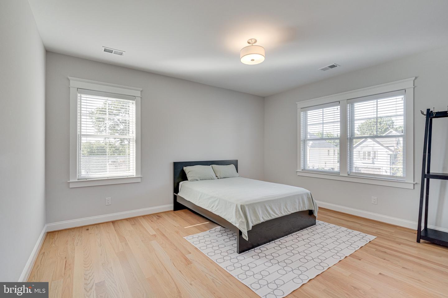 6501 DIVINE ST, MCLEAN, Virginia 22101, 7 Bedrooms Bedrooms, ,6 BathroomsBathrooms,Residential,For sale,6501 DIVINE ST,VAFX2261258 MLS # VAFX2261258