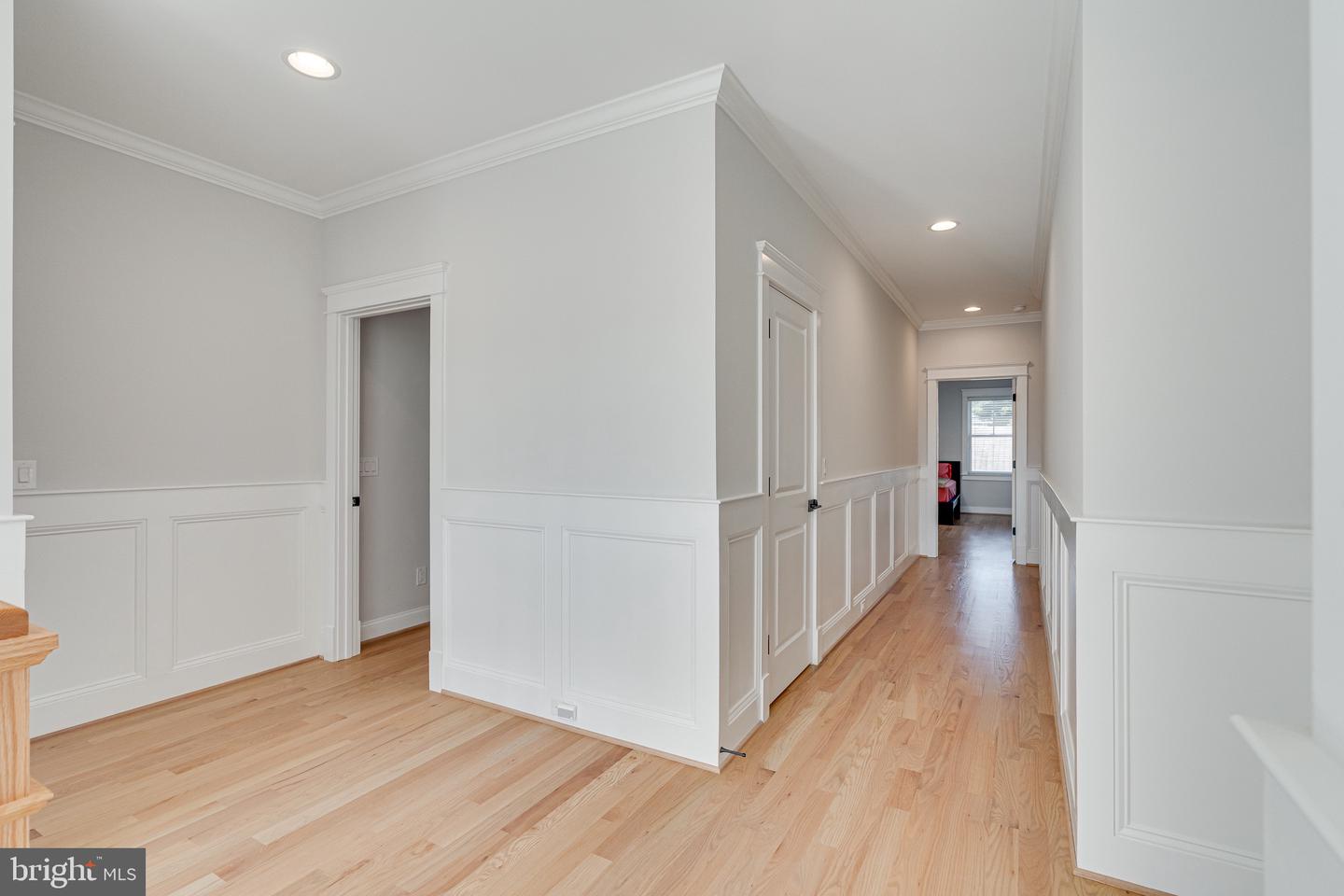 6501 DIVINE ST, MCLEAN, Virginia 22101, 7 Bedrooms Bedrooms, ,6 BathroomsBathrooms,Residential,For sale,6501 DIVINE ST,VAFX2261258 MLS # VAFX2261258
