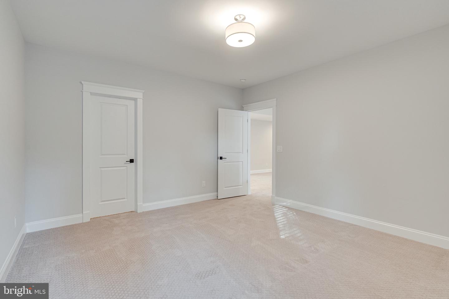 6501 DIVINE ST, MCLEAN, Virginia 22101, 7 Bedrooms Bedrooms, ,6 BathroomsBathrooms,Residential,For sale,6501 DIVINE ST,VAFX2261258 MLS # VAFX2261258