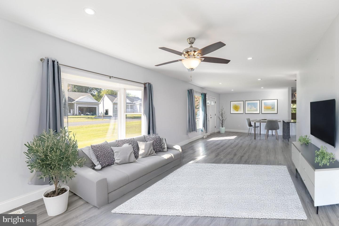 221 CLEARVIEW DR, COLONIAL BEACH, Virginia 22443, 3 Bedrooms Bedrooms, ,2 BathroomsBathrooms,Residential,For sale,221 CLEARVIEW DR,VAWE2009590 MLS # VAWE2009590