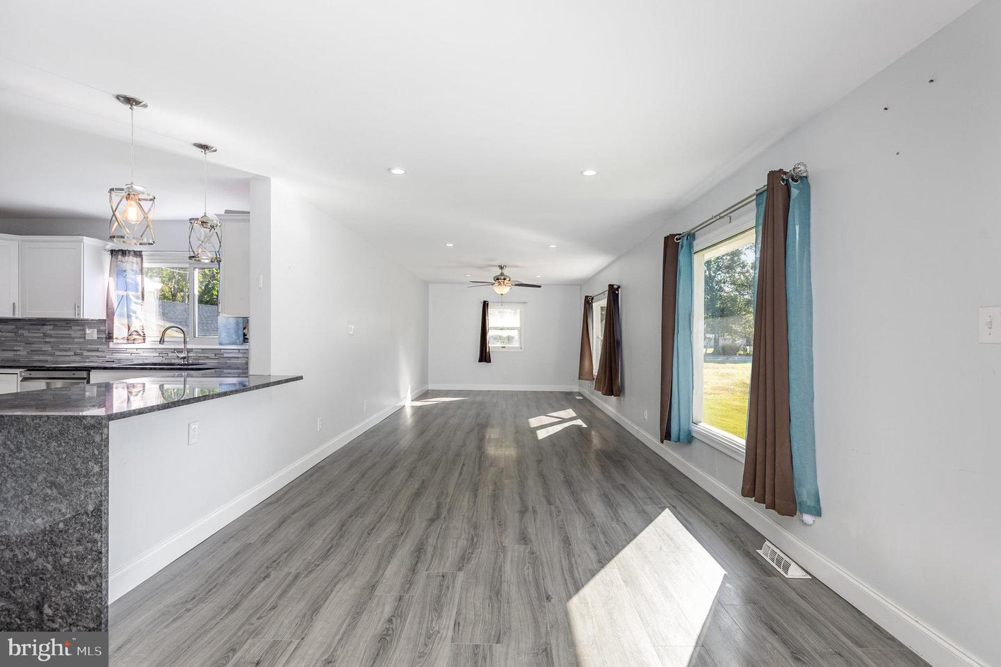 221 CLEARVIEW DR, COLONIAL BEACH, Virginia 22443, 3 Bedrooms Bedrooms, ,2 BathroomsBathrooms,Residential,For sale,221 CLEARVIEW DR,VAWE2009590 MLS # VAWE2009590